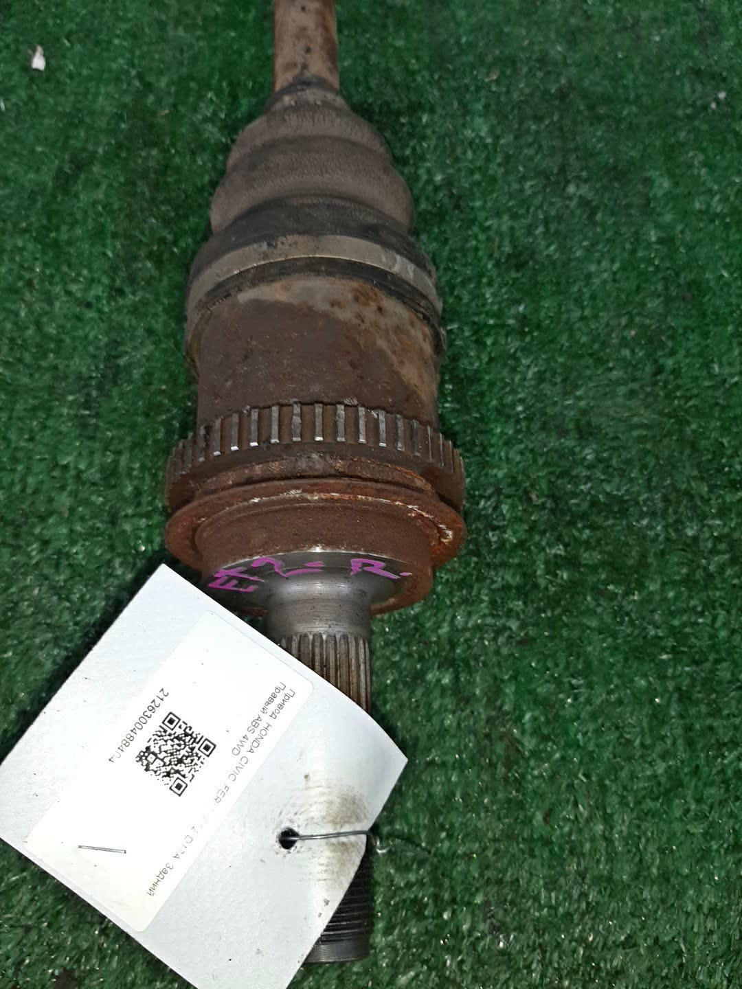 Привод правый задний HONDA CIVIC FERIO ET2 D17A 2 ракурс Привод правый задний HONDA CIVIC FERIO ET2 D17A 2 ракурс