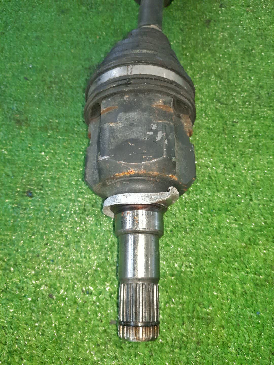 Привод правый передний TOYOTA COROLLA FIELDER ZRE162G 2ZR-FAE 2 ракурс