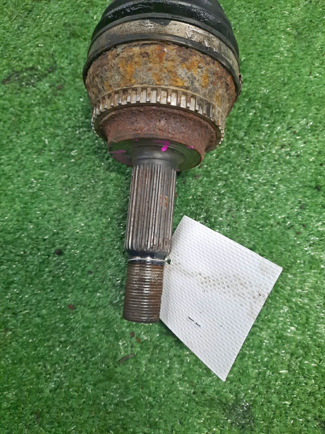 Привод левый передний TOYOTA PREMIO, ISIS, WISH, ALLION, COROLLA FIELDER, COROLLA AXIO ZRT265, ZGM15G, ZGE25G, ZRE144G, ZRE144 2ZR-FAE, 2ZR-FE 2 ракурс Привод левый передний TOYOTA PREMIO, ISIS, WISH, ALLION, COROLLA FIELDER, COROLLA AXIO ZRT265, ZGM15G, ZGE25G, ZRE144G, ZRE144 2ZR-FAE, 2ZR-FE 2 ракурс