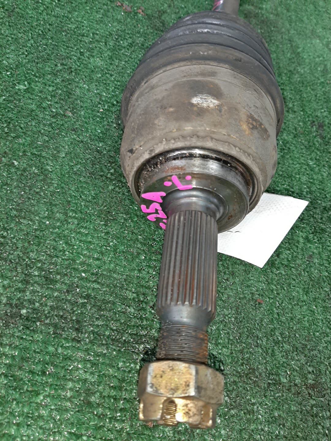 Привод левый передний MITSUBISHI DIAMANTE F25A, F27A 6G73, 6G72 2 ракурс