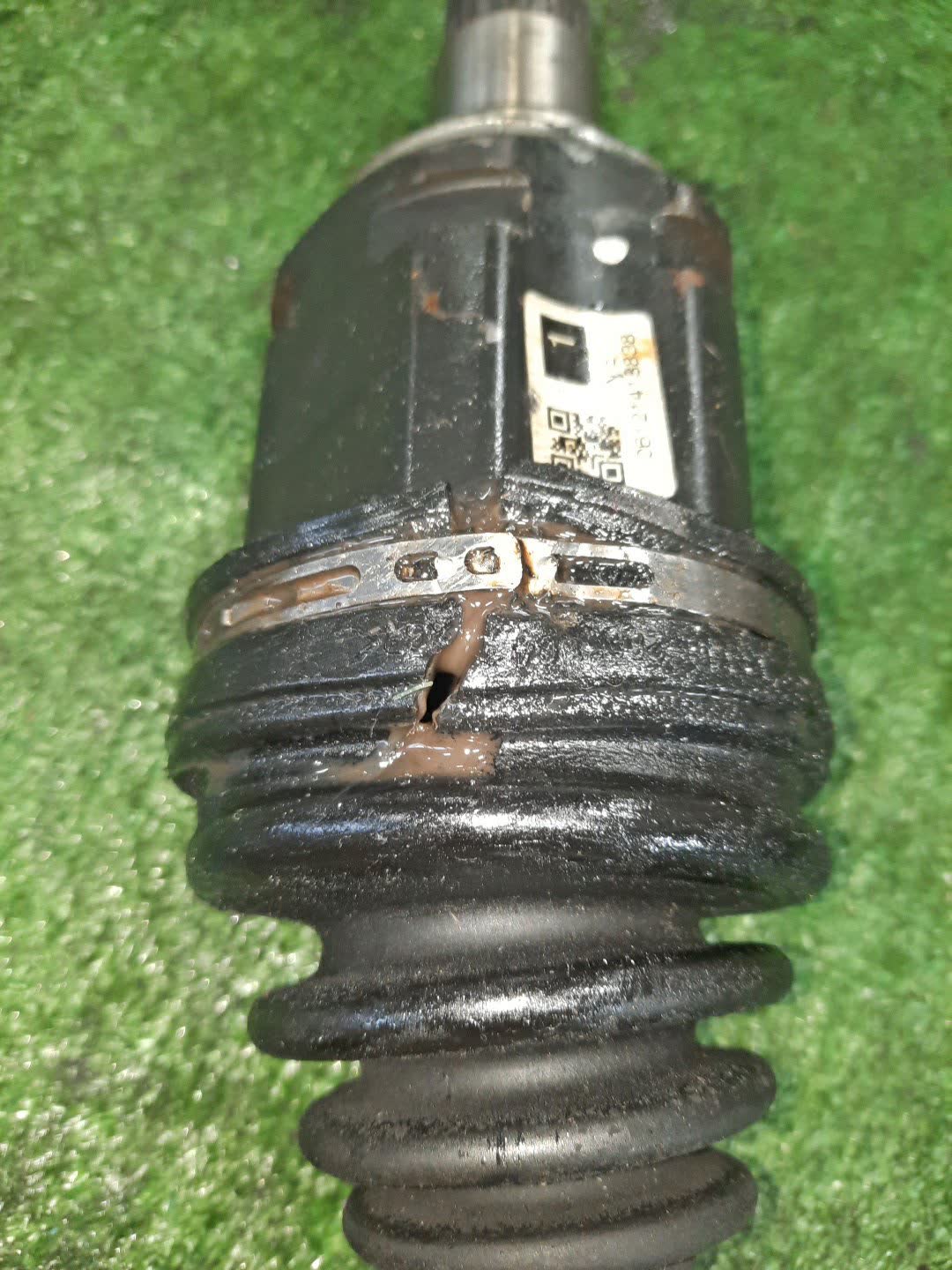 Привод левый передний TOYOTA ESTIMA GSR55W 2GR-FE 3 ракурс