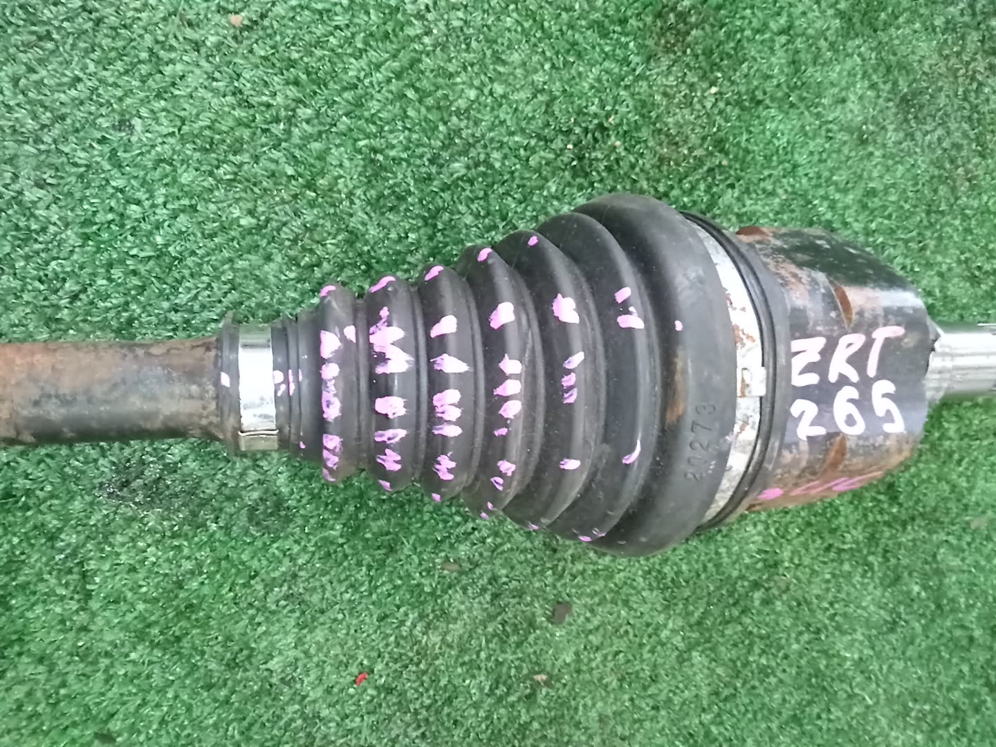 Привод левый передний TOYOTA PREMIO, ISIS, WISH, ALLION, COROLLA FIELDER, COROLLA  AXIO ZRT265, ZGM15G, ZGE25G, ZRE144G, ZRE144 2ZR-FAE, 2ZR-FE 4 ракурс