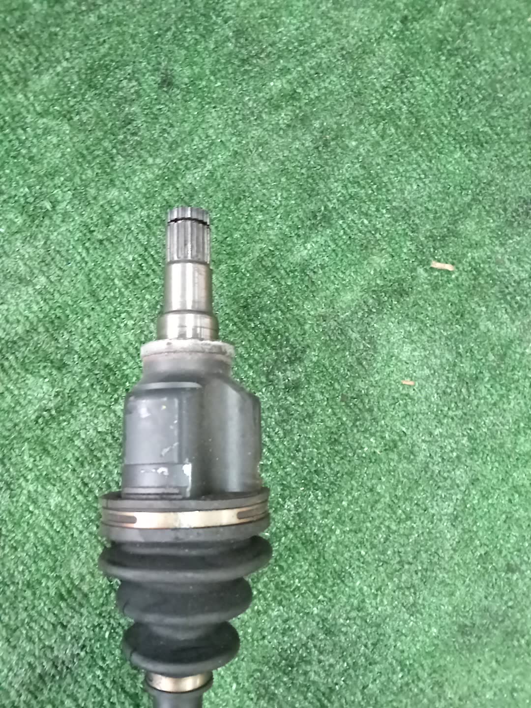 Привод правый передний TOYOTA COROLLA FIELDER, AQUA, COROLLA  AXIO NKE165G, NHP10, NKE165 1NZ-FXE 3 ракурс