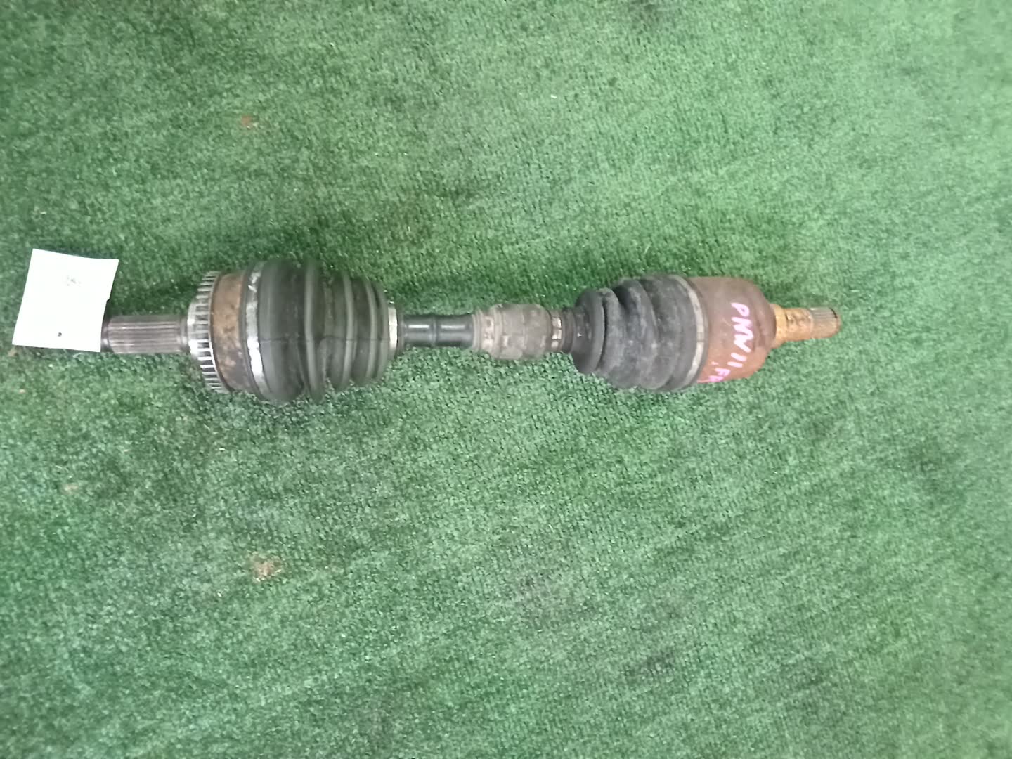 Привод правый передний NISSAN AVENIR, LIBERTY, SERENA PNW11, PNM12, PNC24, VNC24 SR20DE, SR20DET, YD25DDTI 1 ракурс
