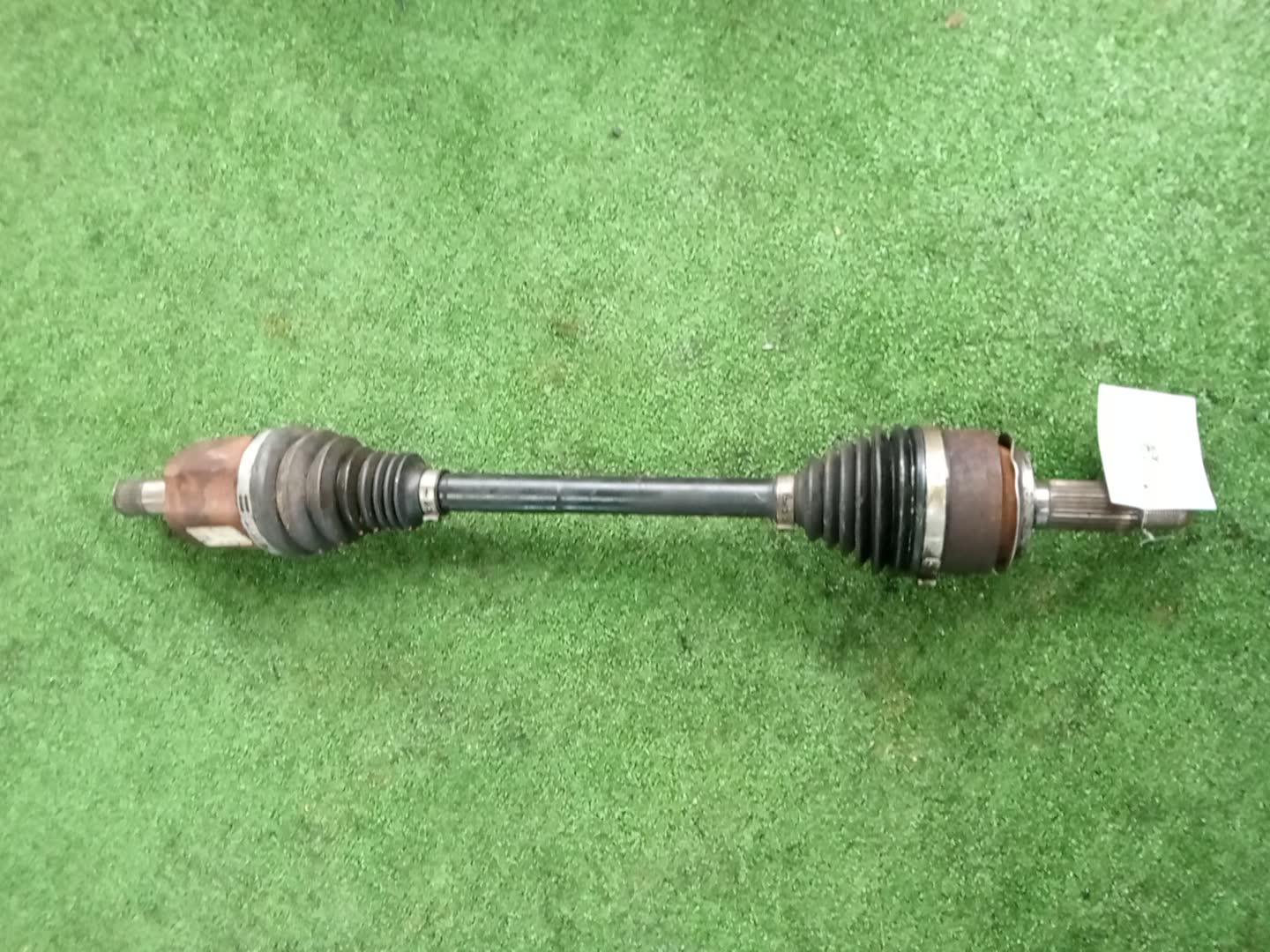 Привод левый передний HONDA JADE FR4 LEB 1 ракурс Привод левый передний HONDA JADE FR4 LEB 1 ракурс