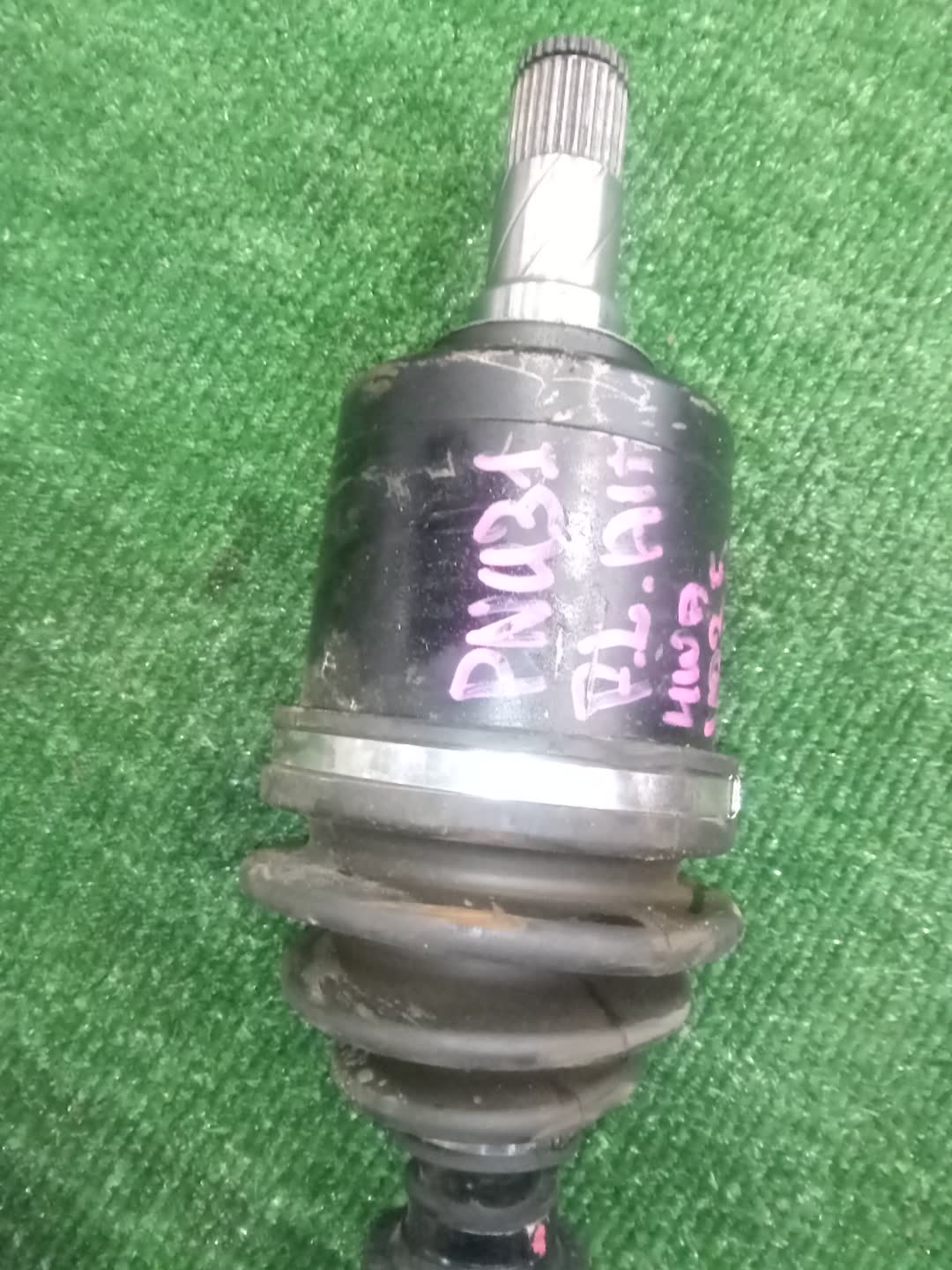 Привод левый передний NISSAN PRESAGE PNU31 VQ35DE 3 ракурс