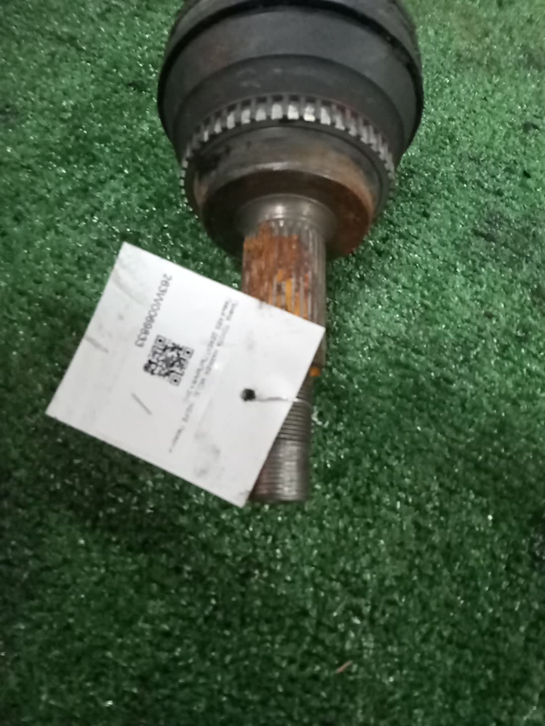Привод левый передний TOYOTA HARRIER, KLUGER V MCU30W, MCU31W, MCU20W 1MZ-FE 2 ракурс Привод левый передний TOYOTA HARRIER, KLUGER V MCU30W, MCU31W, MCU20W 1MZ-FE 2 ракурс