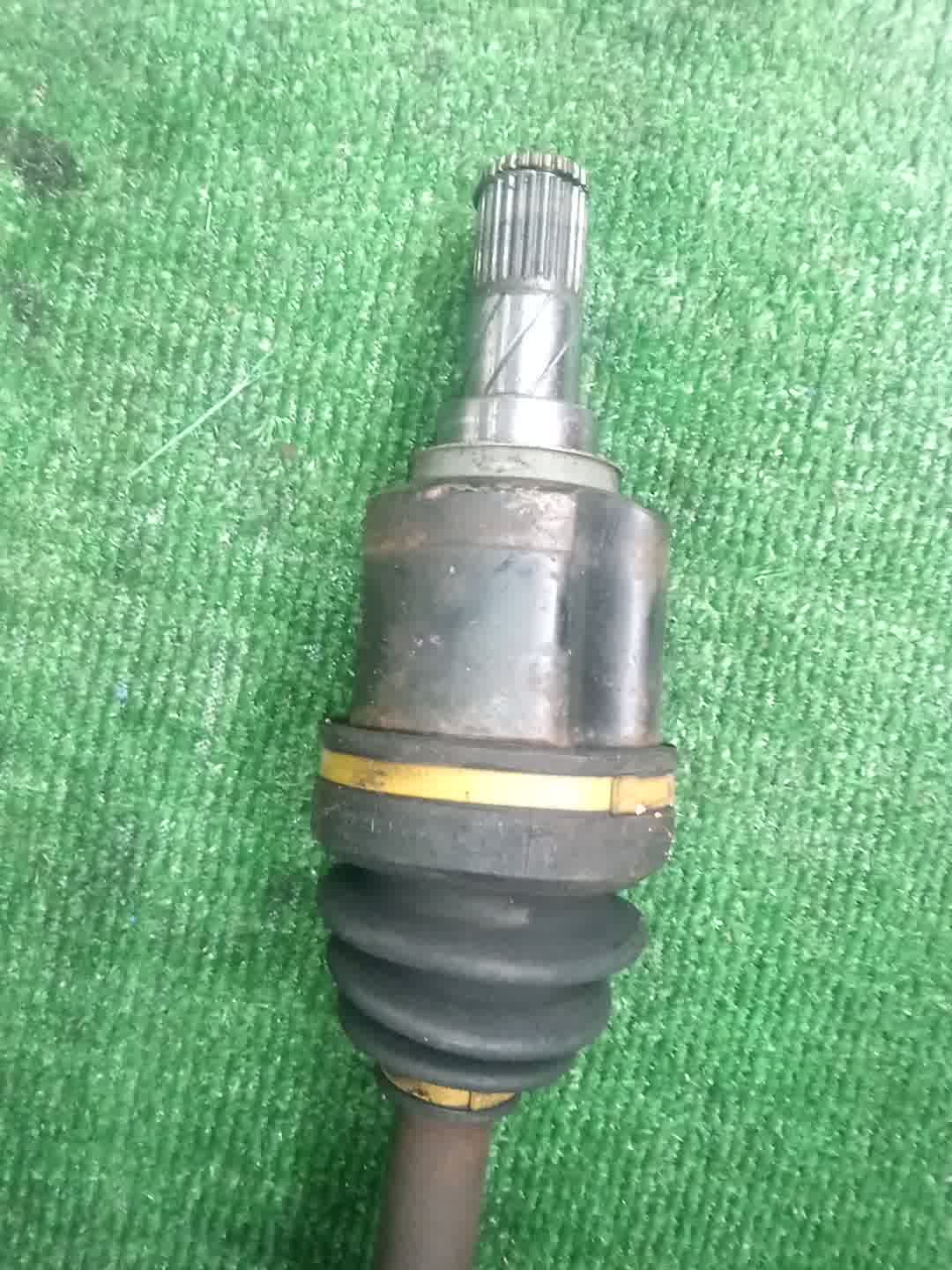 Привод левый передний MITSUBISHI GALANT, LANCER, GALANT FORTIS CY4A, CY3A 4B11, 4B10 3 ракурс