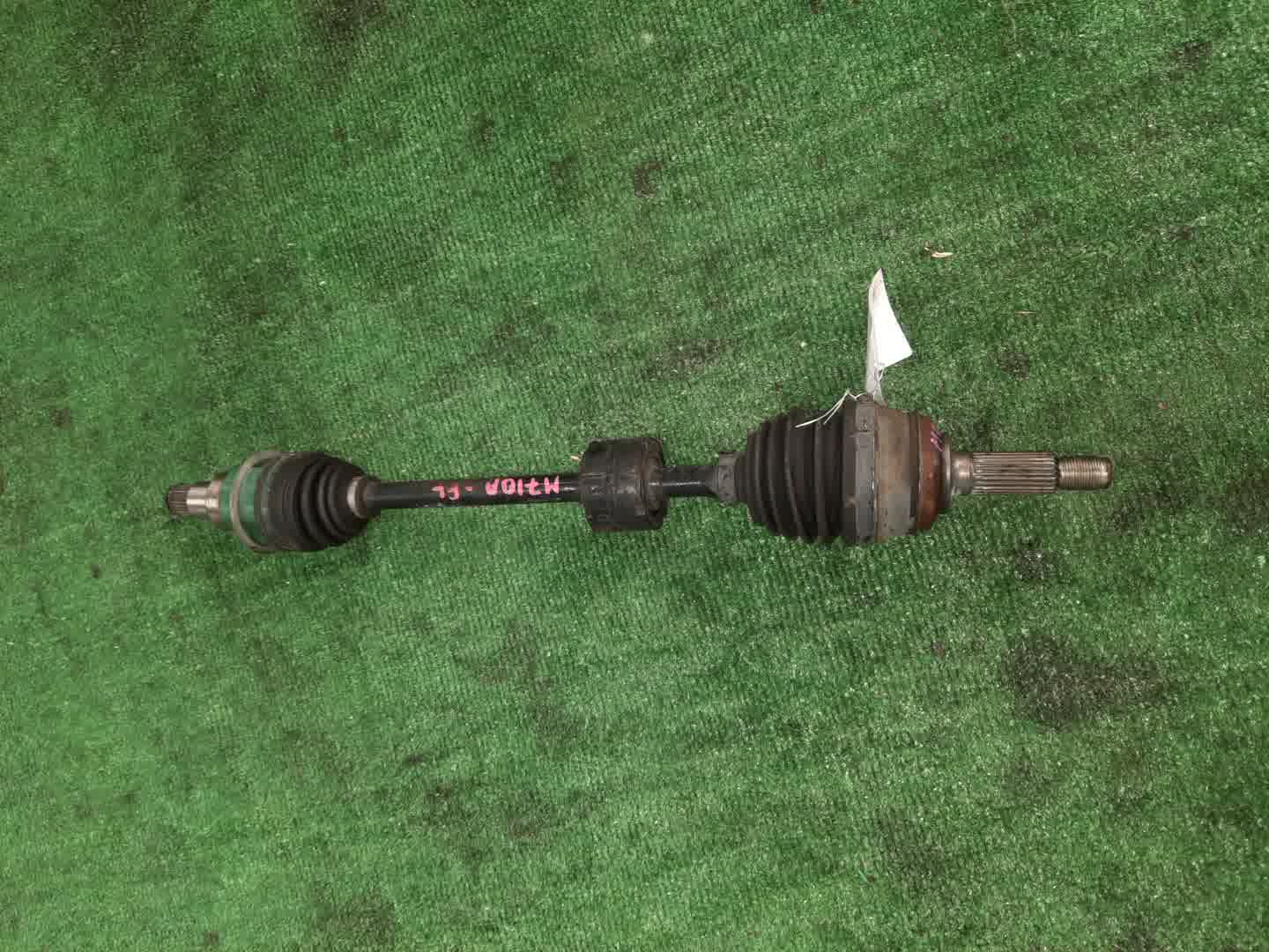 Привод левый передний TOYOTA PASSO M710A 1KR-FE 1 ракурс Привод левый передний TOYOTA PASSO M710A 1KR-FE 1 ракурс
