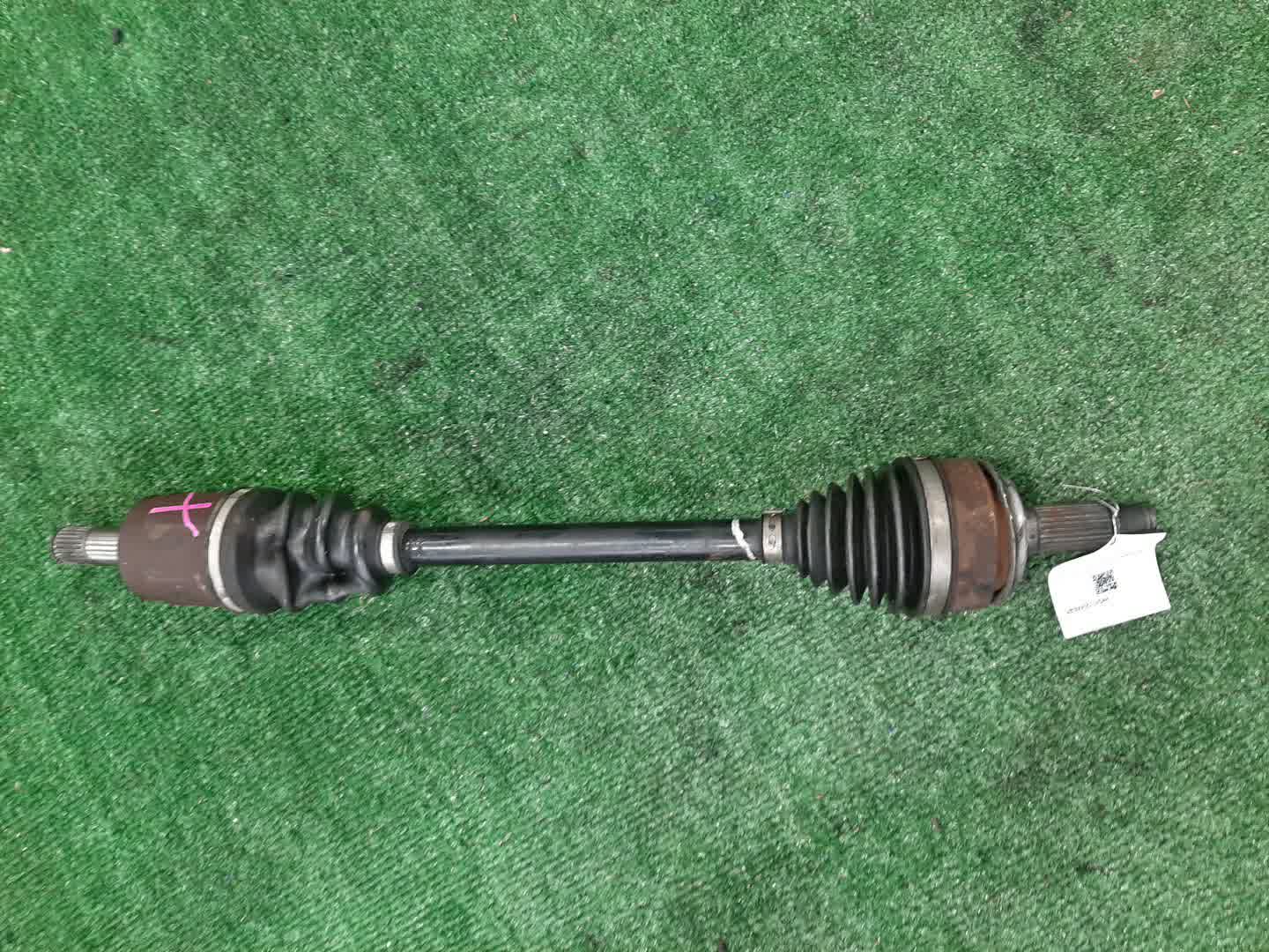 Привод левый передний HONDA CR-Z, STREAM ZF1, RN6 LEA, R18A 1 ракурс