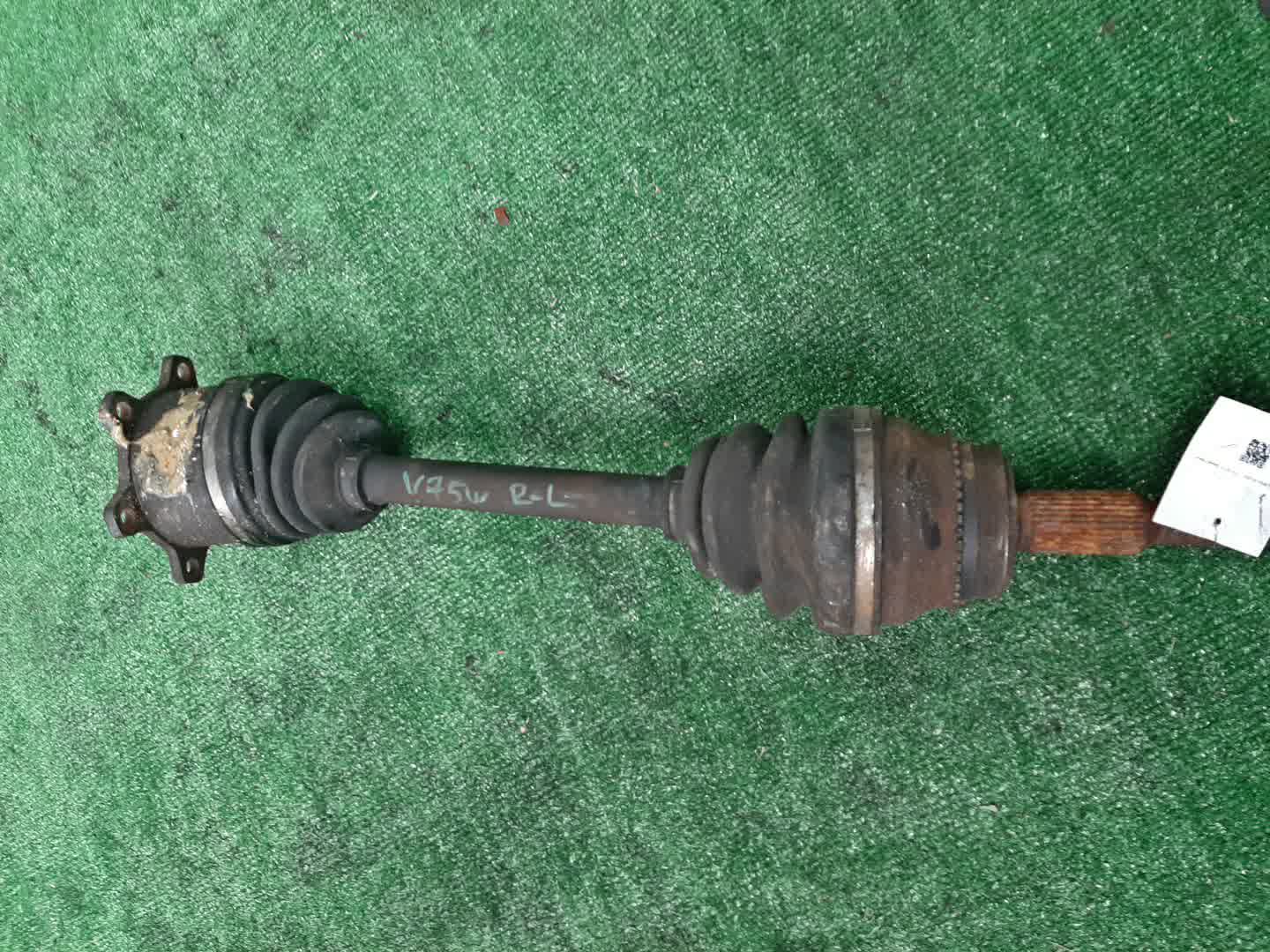 Привод левый задний MITSUBISHI PAJERO V88W, V87W, V75W, V65W, V83W, V78W, V73W, V93W, V63W, V68W, V97W, V98W 4M41T, 6G75, 6G74, 6G72 1 ракурс