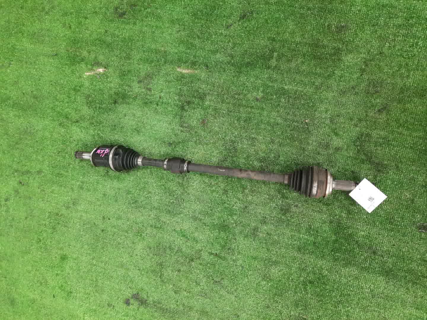 Привод правый передний TOYOTA AQUA MXPK11 M15A-FXE 1 ракурс