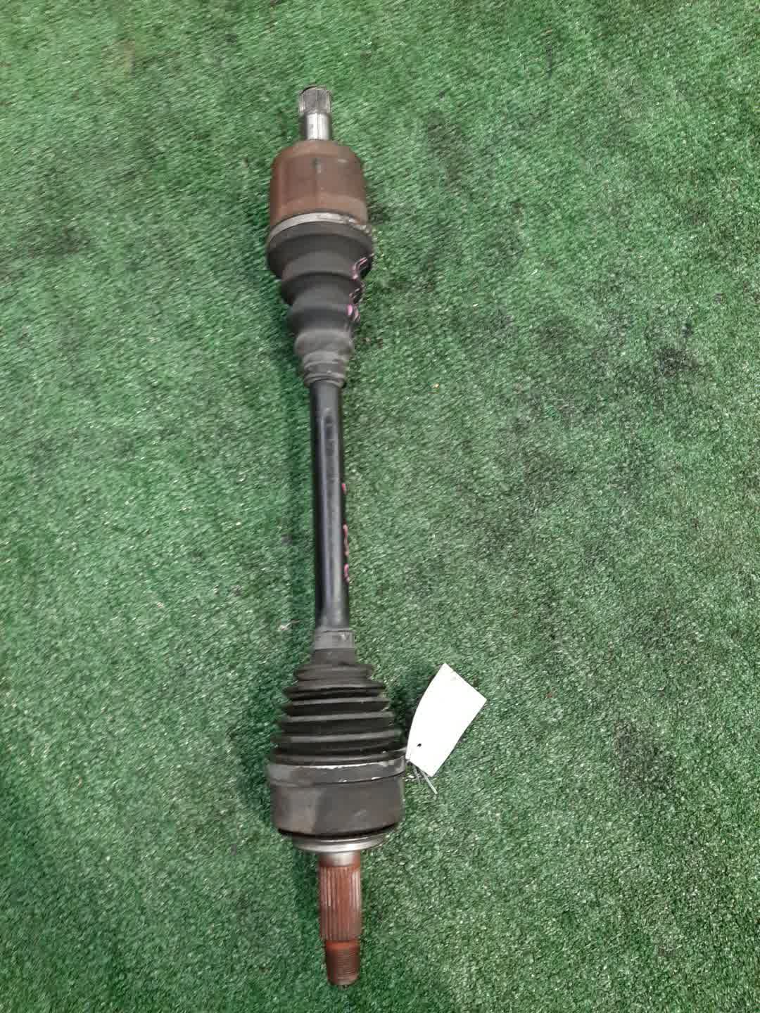 Привод левый передний  HONDA STEPWGN RK1, RK2, RK4, RK5, RK3, RK6, RK7 R20A 1 ракурс