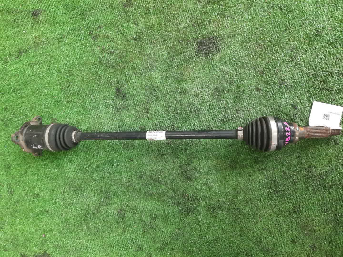 Привод правый задний SUZUKI SX4 YB22S M16A 1 ракурс Привод правый задний SUZUKI SX4 YB22S M16A 1 ракурс