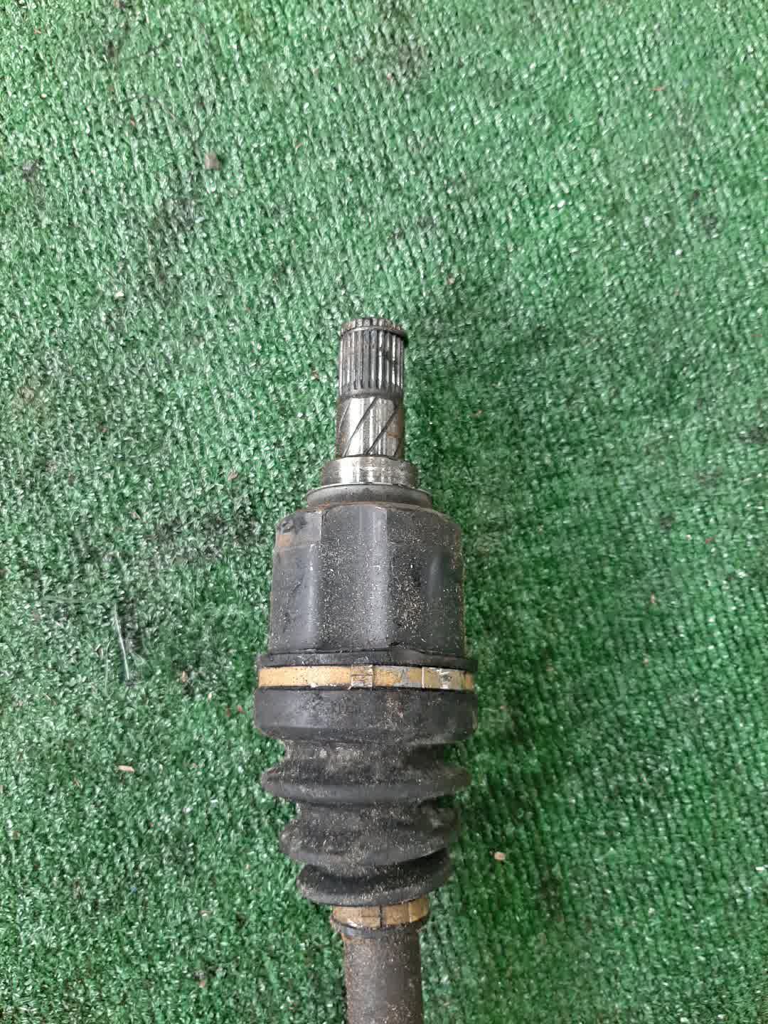 Привод правый передний MITSUBISHI GALANT, LANCER, GALANT FORTIS CY4A, CY3A 4B11, 4B10 3 ракурс