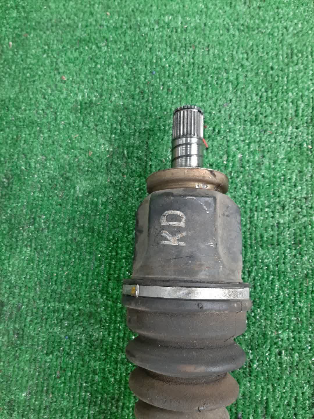 Привод правый передний NISSAN PULSAR, SUNNY N14, N15, B13, B14 GA16DE 3 ракурс