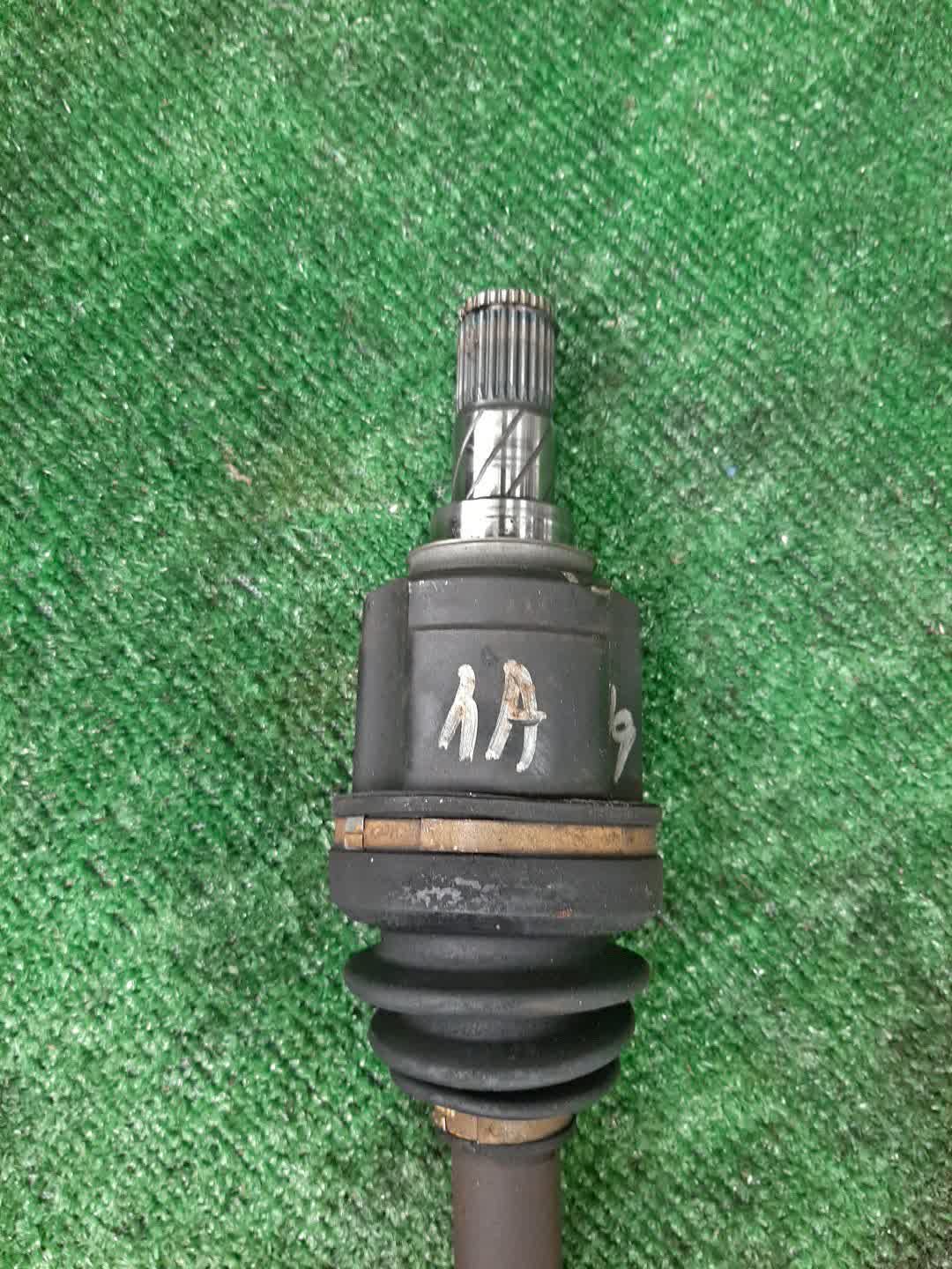 Привод правый передний MITSUBISHI GALANT, LANCER, GALANT FORTIS CY4A, CY3A 4B11, 4B10 3 ракурс