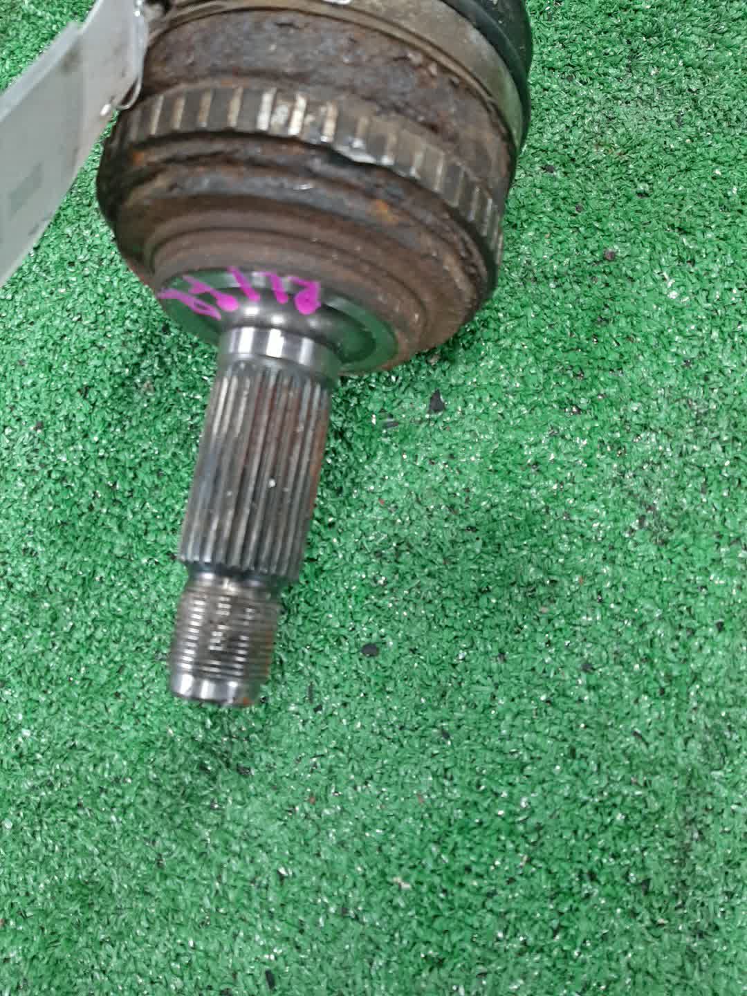 Привод правый передний HONDA LAGREAT RL1 J35A 2 ракурс