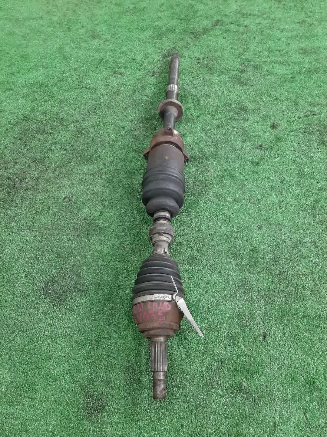 Привод правый передний NISSAN PRESAGE PNU31 VQ35DE 1 ракурс