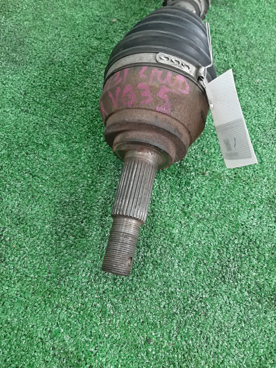 Привод правый передний NISSAN PRESAGE PNU31 VQ35DE 2 ракурс