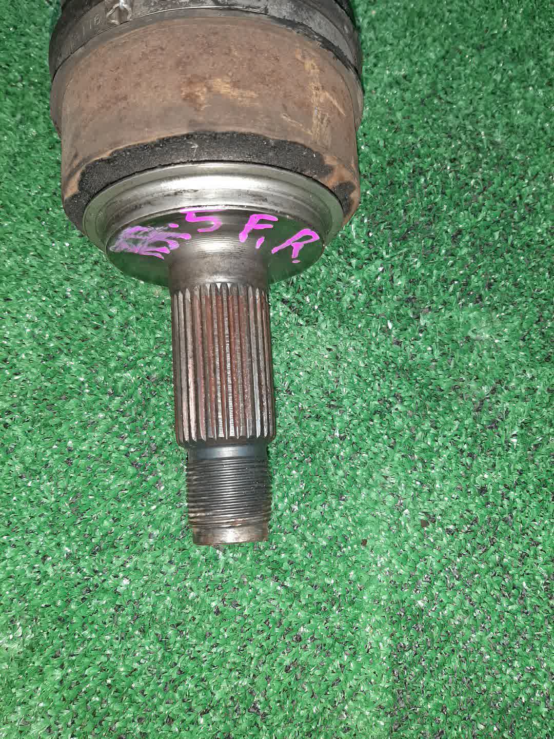 Привод правый передний HONDA ELYSION RR5 J35A 2 ракурс Привод правый передний HONDA ELYSION RR5 J35A 2 ракурс
