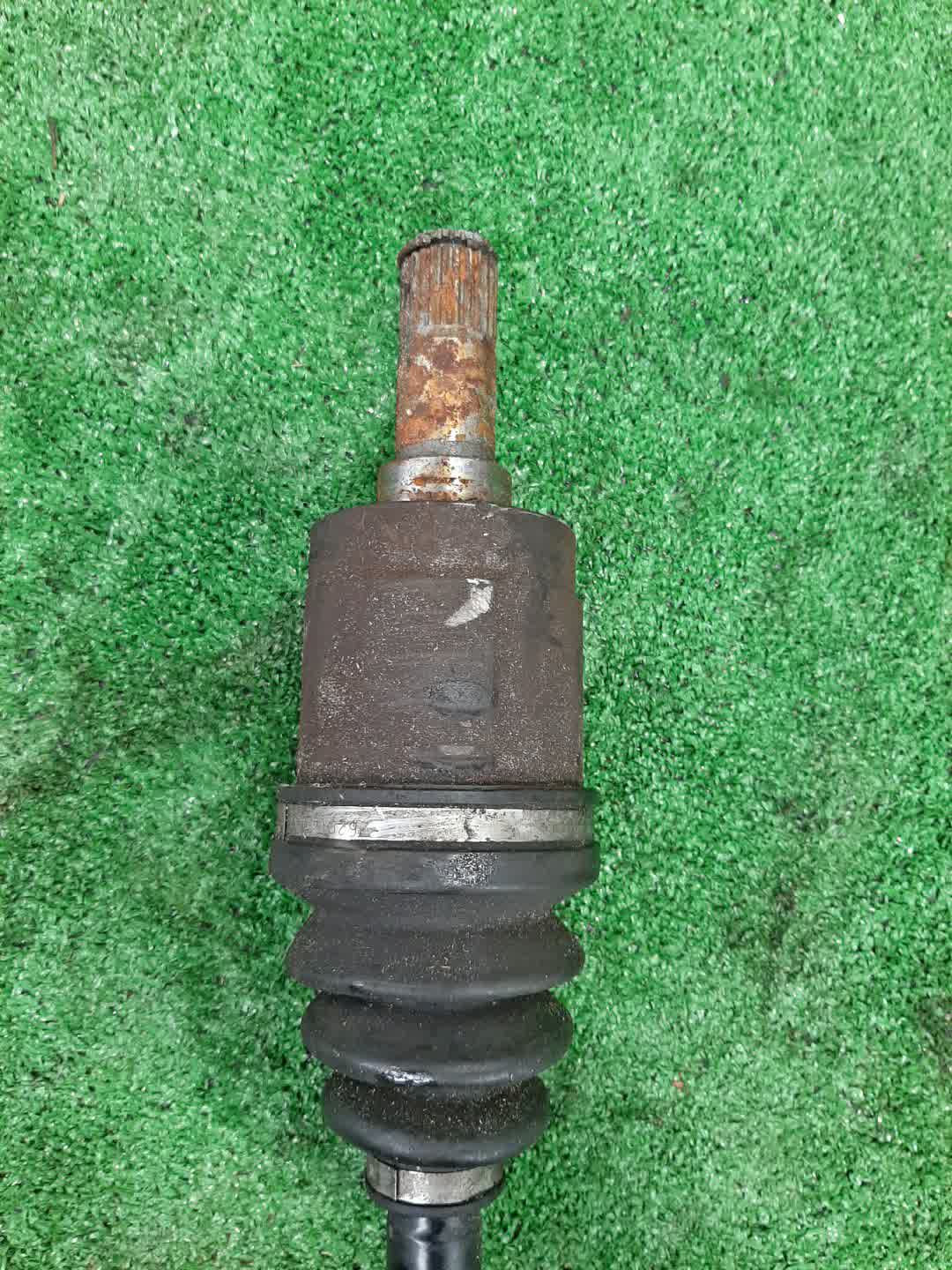 Привод левый передний HONDA CIVIC EU1 D15B 3 ракурс