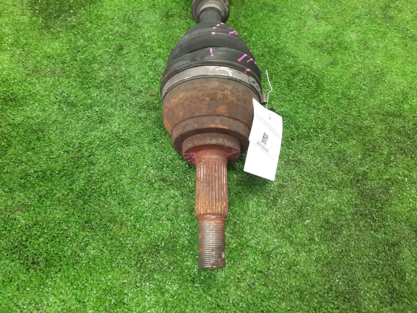 Привод левый передний NISSAN PRESAGE PU31 VQ35DE 2 ракурс