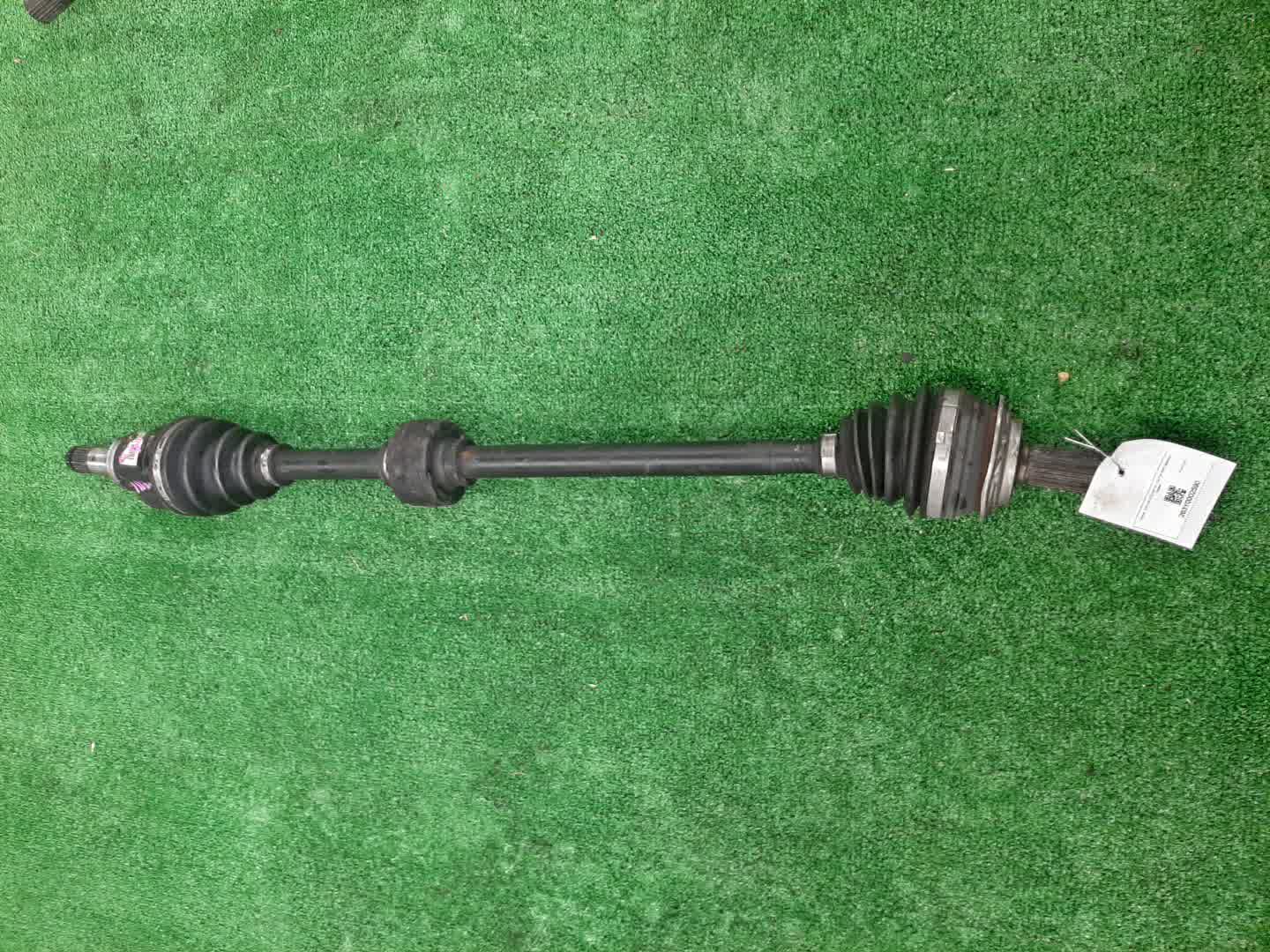 Привод правый передний TOYOTA VITZ NHP130 1NZ-FXE 1 ракурс