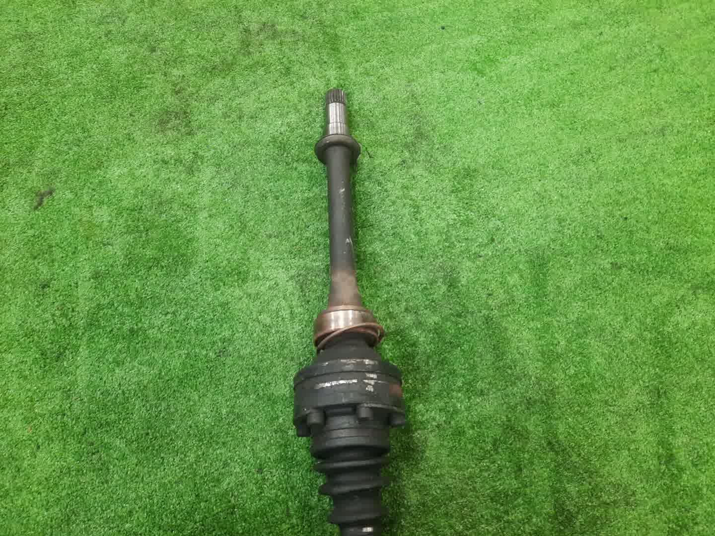 Привод правый передний TOYOTA WINDOM, HARRIER, MARK II QUALIS, CAMRY GRACIA MCV20, MCV21, MCU10W, MCV21W, MCV20W 1MZ-FE, 2MZ-FE 3 ракурс
