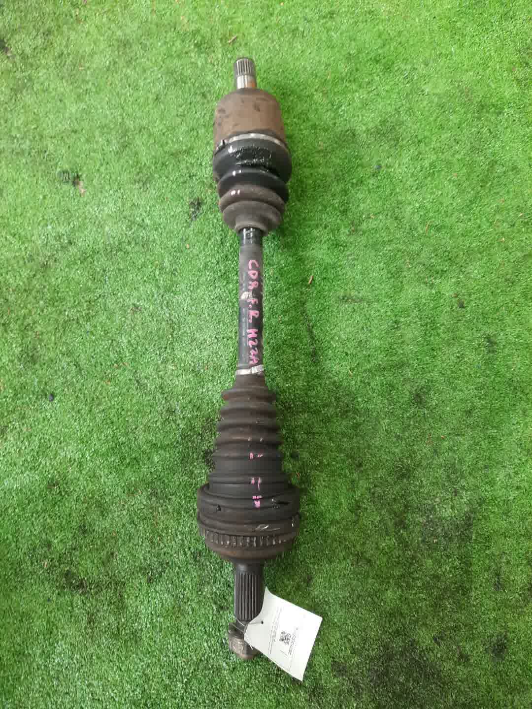 Привод правый передний HONDA ACCORD, ACCORD WGN CD6, CE1, CD3, CD4, CD8, CD7, CD5 H22A, F22B, F18B, F20B 1 ракурс Привод правый передний HONDA ACCORD, ACCORD WGN CD6, CE1, CD3, CD4, CD8, CD7, CD5 H22A, F22B, F18B, F20B 1 ракурс