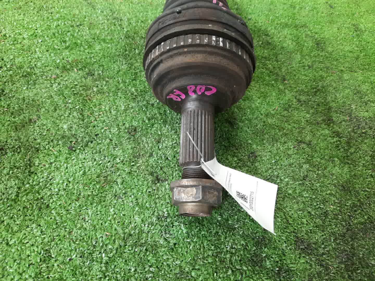 Привод правый передний HONDA ACCORD, ACCORD WGN CD6, CE1, CD3, CD4, CD8, CD7, CD5 H22A, F22B, F18B, F20B 2 ракурс Привод правый передний HONDA ACCORD, ACCORD WGN CD6, CE1, CD3, CD4, CD8, CD7, CD5 H22A, F22B, F18B, F20B 2 ракурс
