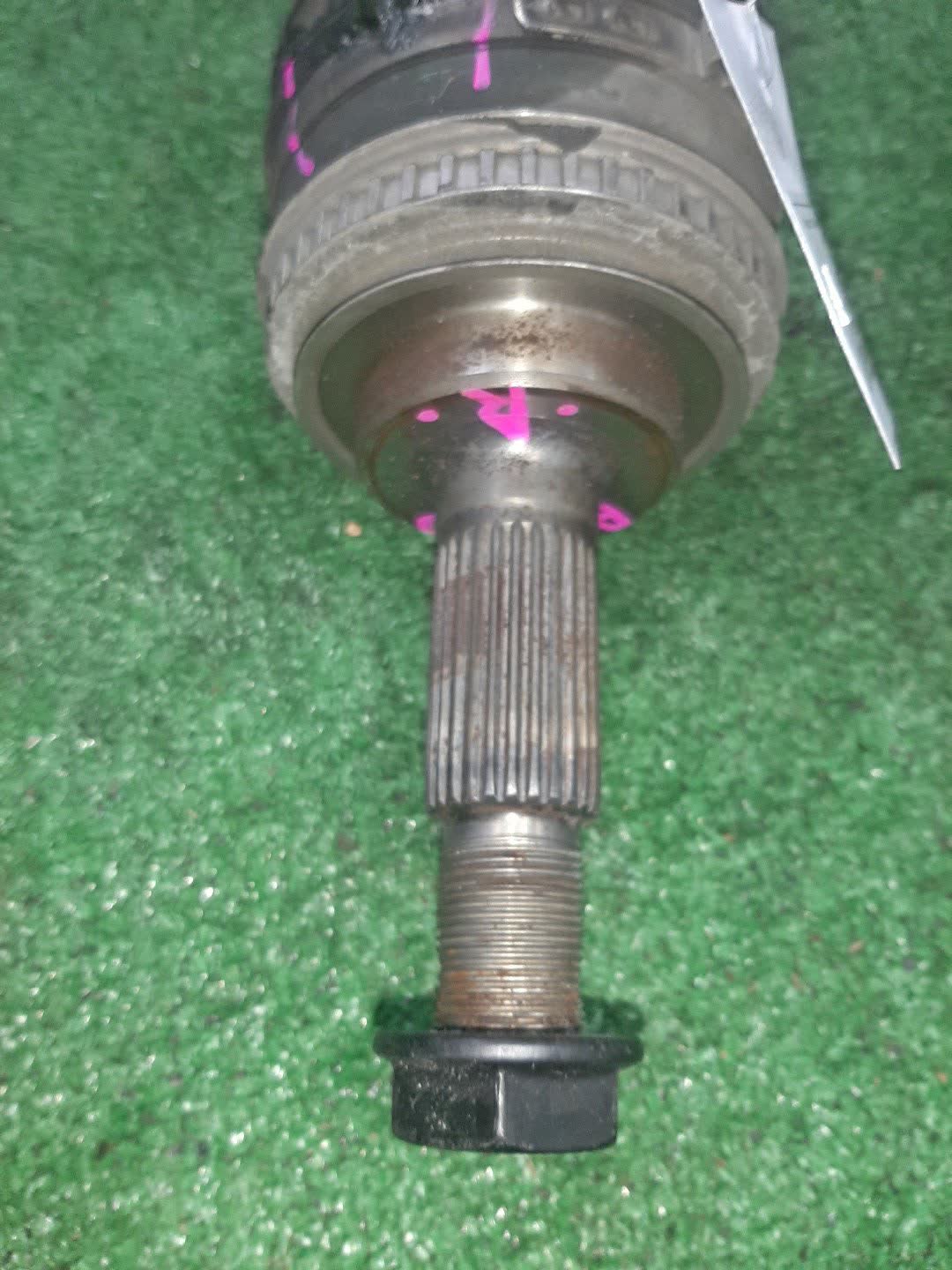 Привод правый передний TOYOTA HARRIER, KLUGER V ACU10W, ACU20W 2AZ-FE 2 ракурс Привод правый передний TOYOTA HARRIER, KLUGER V ACU10W, ACU20W 2AZ-FE 2 ракурс