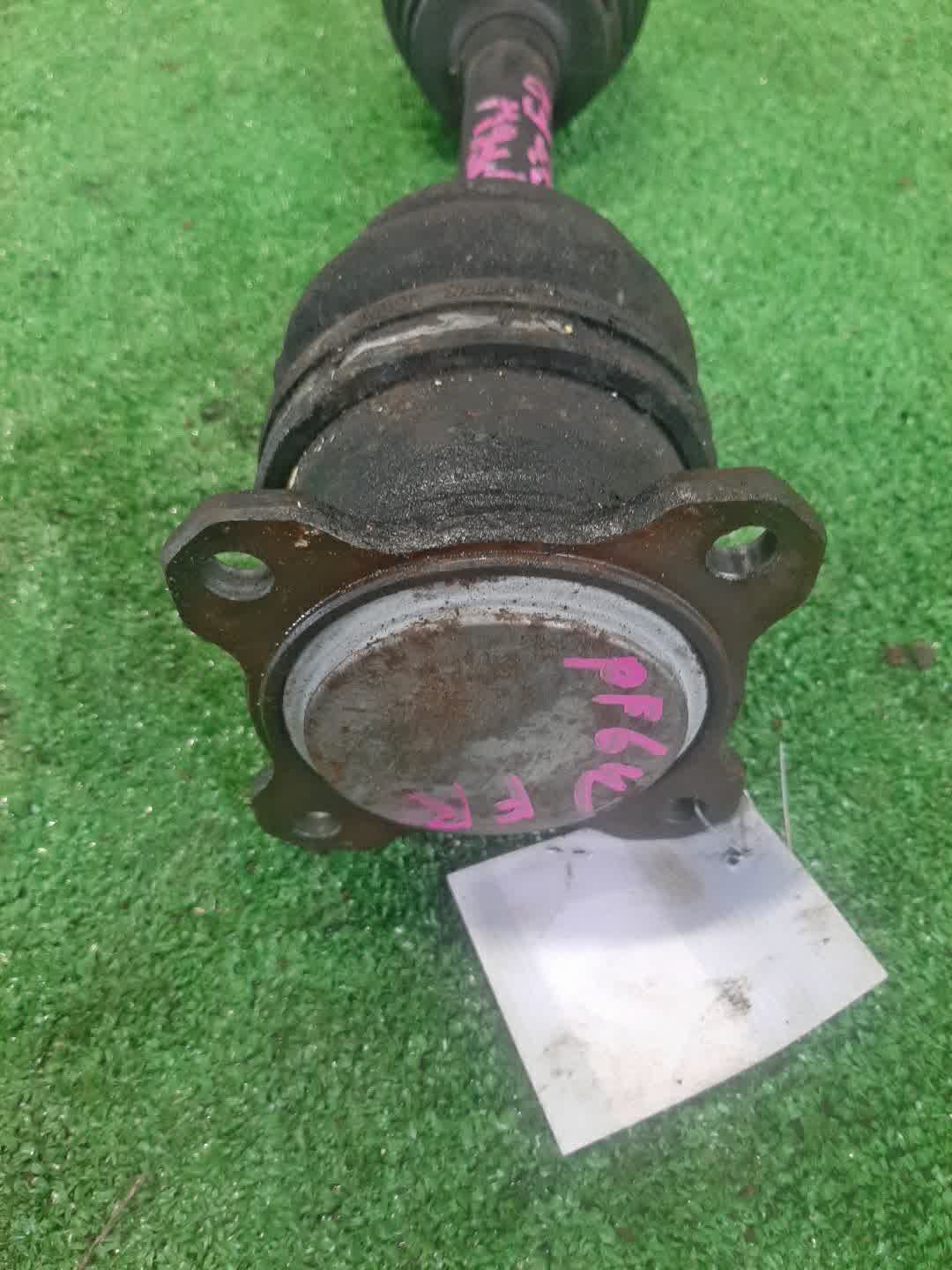 Привод правый передний MITSUBISHI PAJERO, DELICA V26W, V43W, V46W, V21W, V23W, PD6W, PD4W, PD8W, PE8W, PF6W, PF8W 4M40T, 6G72, 4G64 2 ракурс