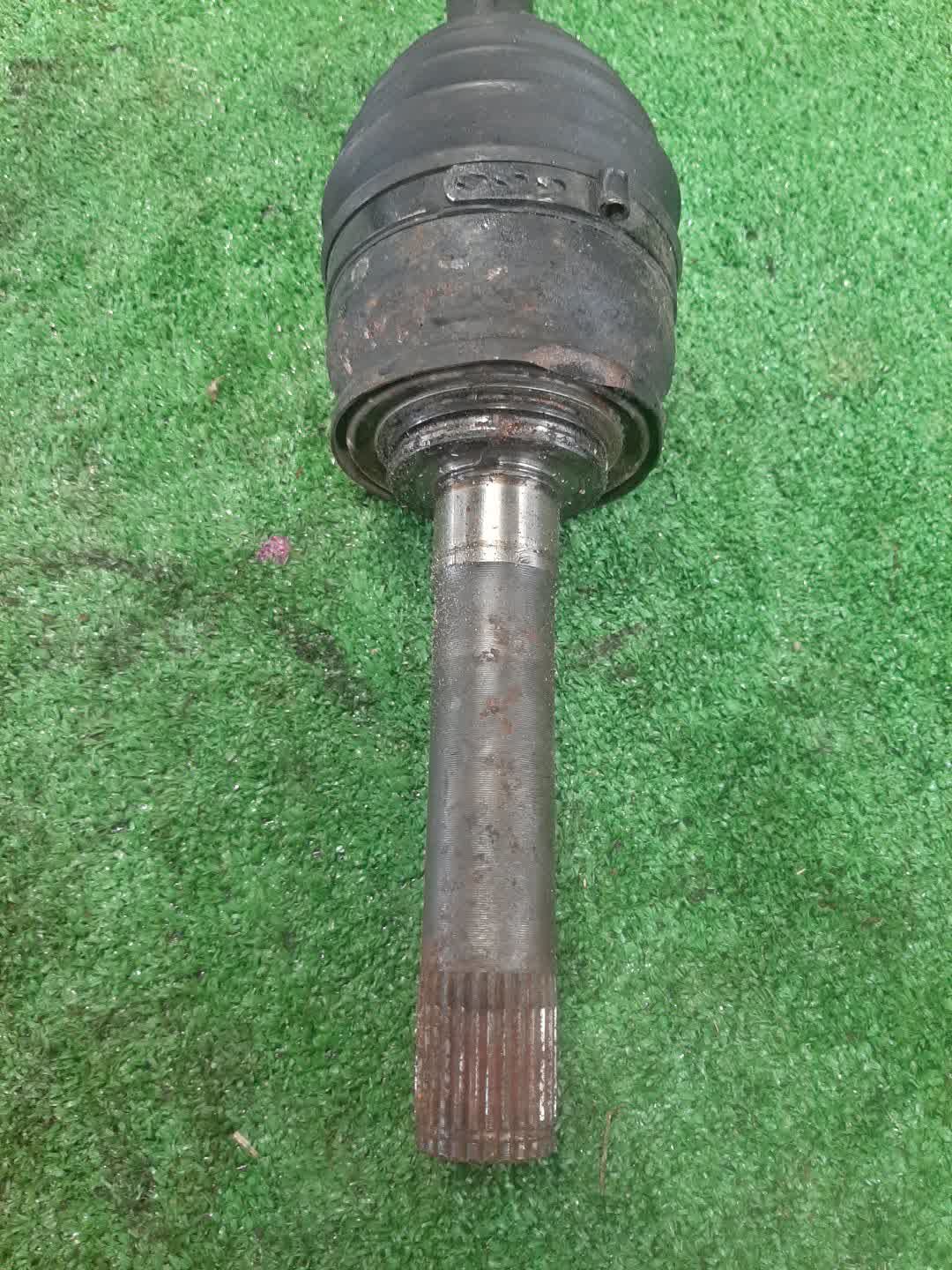 Привод правый передний MITSUBISHI PAJERO, DELICA V26W, V43W, V46W, V21W, V23W, PD6W, PD4W, PD8W, PE8W, PF6W, PF8W 4M40T, 6G72, 4G64 3 ракурс