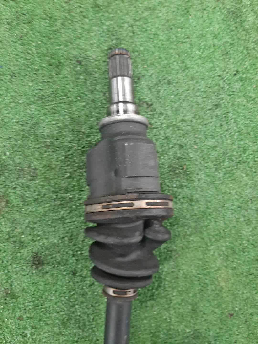 Привод правый передний TOYOTA COROLLA FIELDER, AQUA, COROLLA  AXIO NKE165G, NHP10, NKE165 1NZ-FXE 4 ракурс