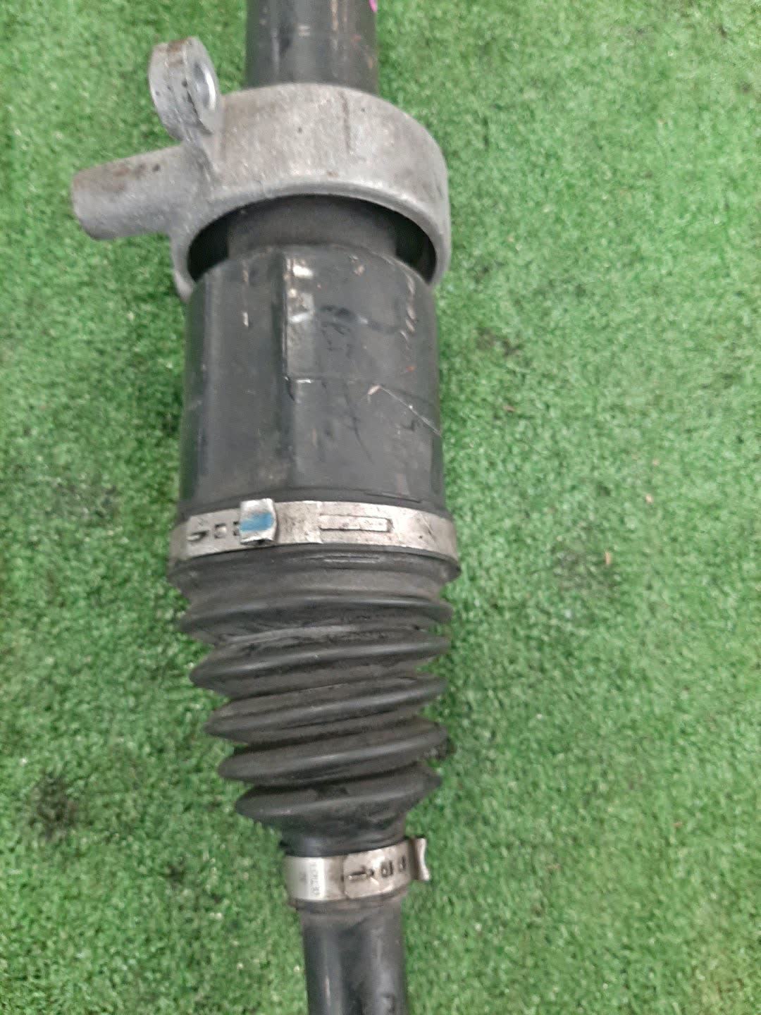 Привод правый передний MINI HATCH F55 B38A15A 3 ракурс