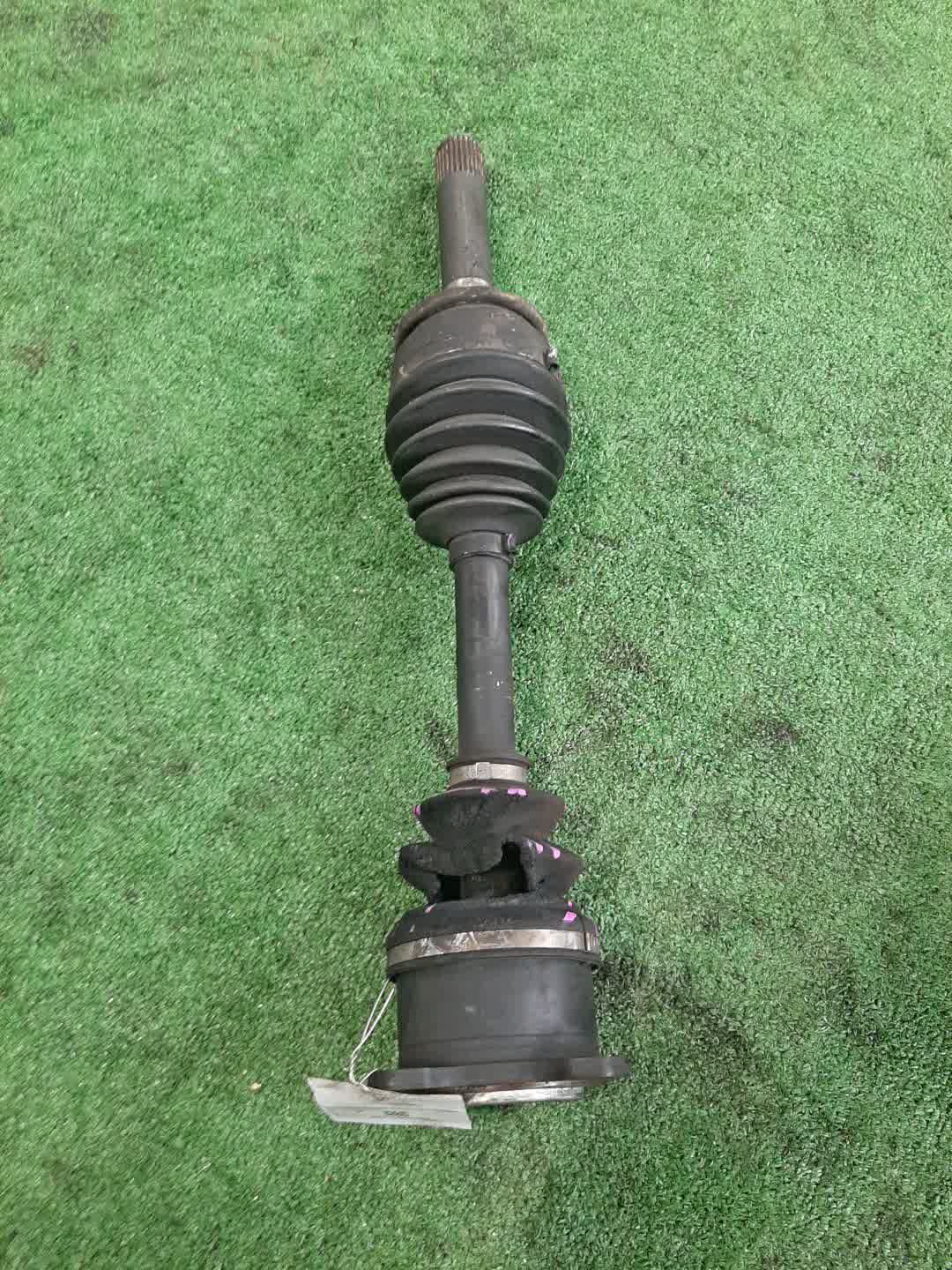 Привод правый передний MITSUBISHI PAJERO, DELICA V26W, V43W, V46W, V21W, V23W, PD6W, PD4W, PD8W, PE8W, PF6W, PF8W 4M40T, 6G72, 4G64 1 ракурс