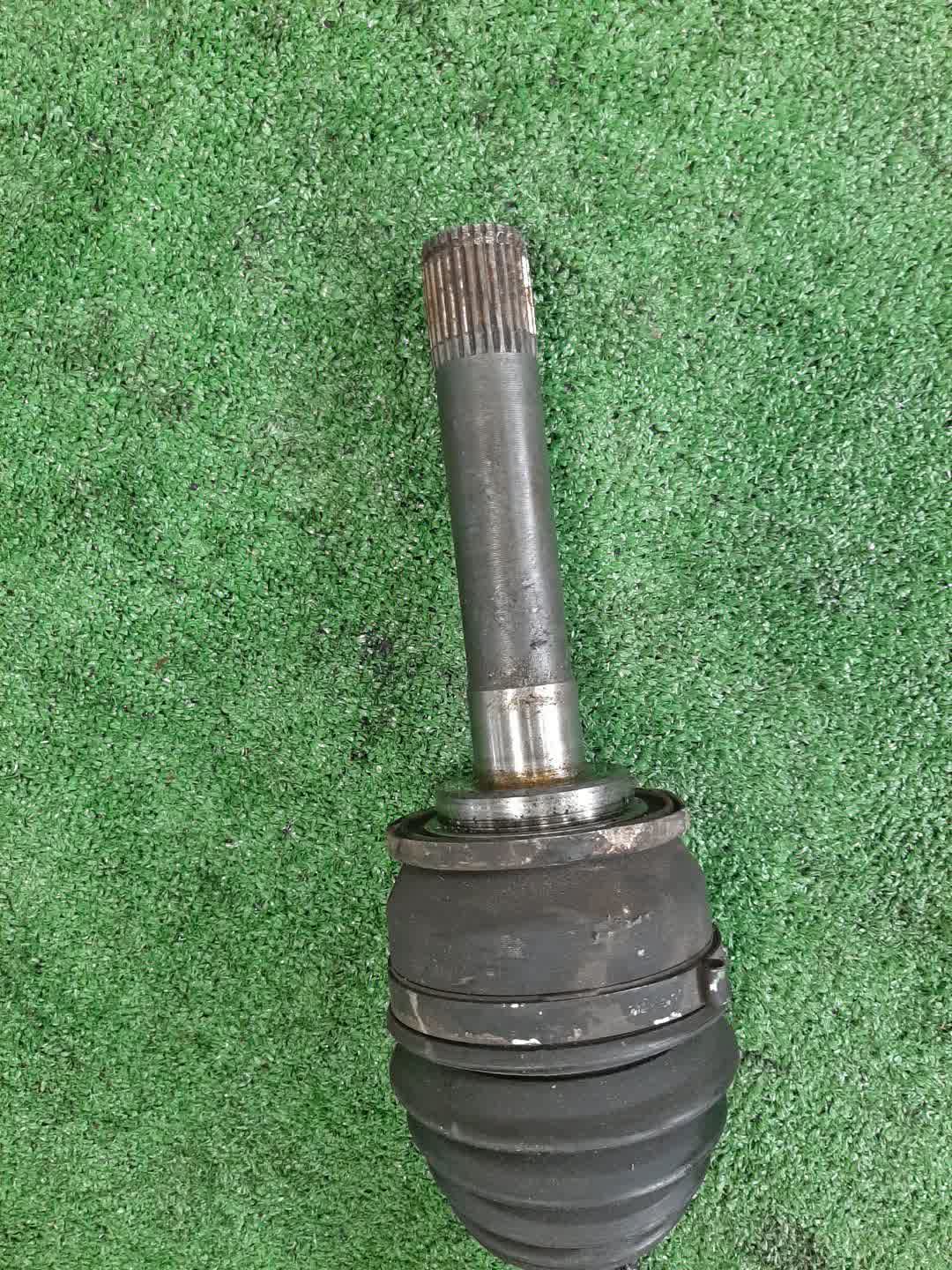 Привод правый передний MITSUBISHI PAJERO, DELICA V26W, V43W, V46W, V21W, V23W, PD6W, PD4W, PD8W, PE8W, PF6W, PF8W 4M40T, 6G72, 4G64 2 ракурс