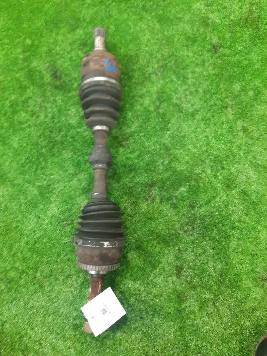 Привод левый передний NISSAN BASSARA, PRESAGE JHU30, HU30 VQ30DE 1 ракурс