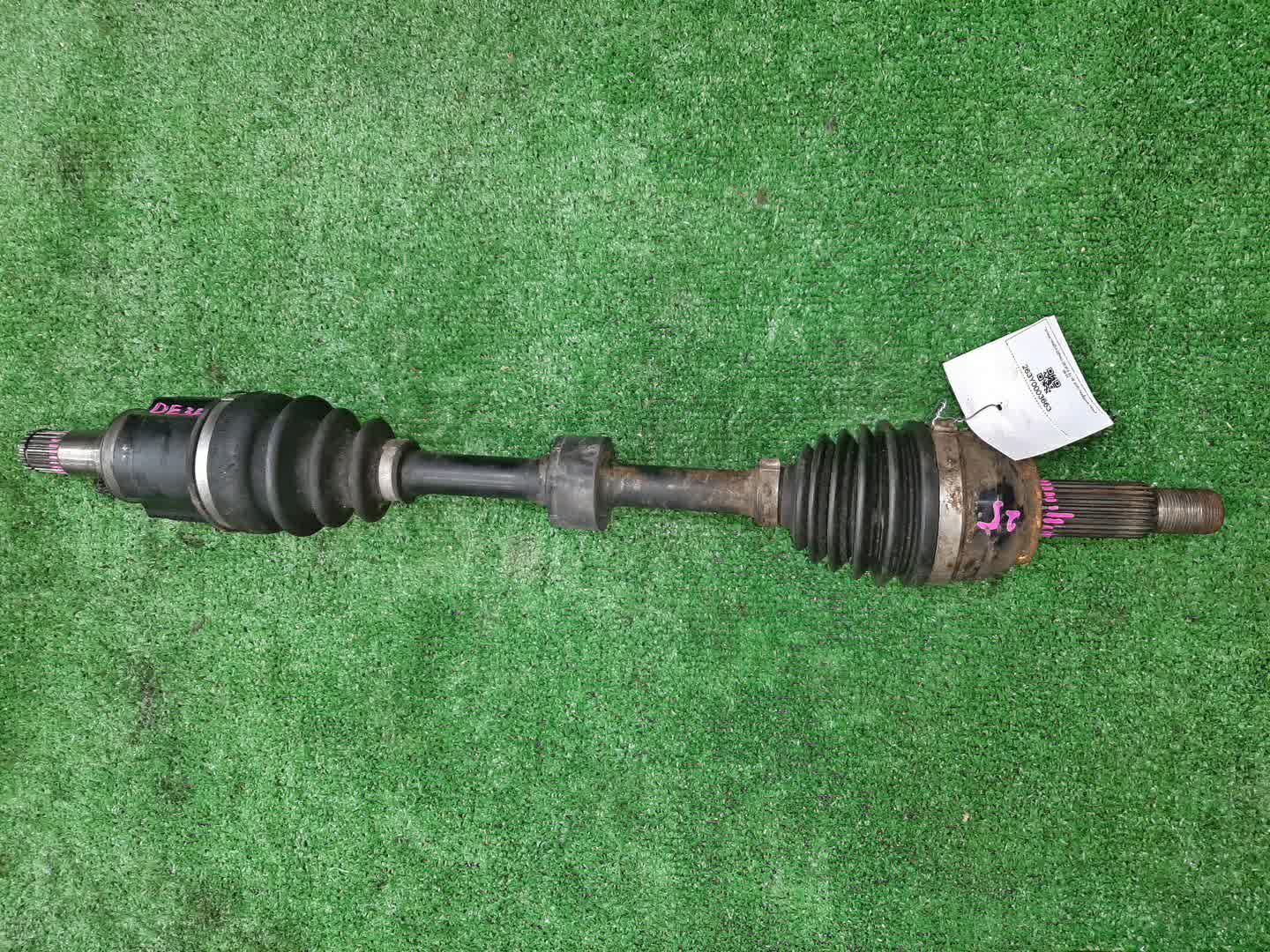 Привод левый передний  MAZDA DEMIO DE3FS ZJ-VE 1 ракурс