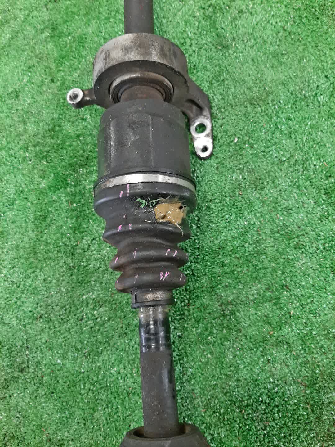 Привод правый передний HONDA ELEMENT YH2 K24A 4 ракурс