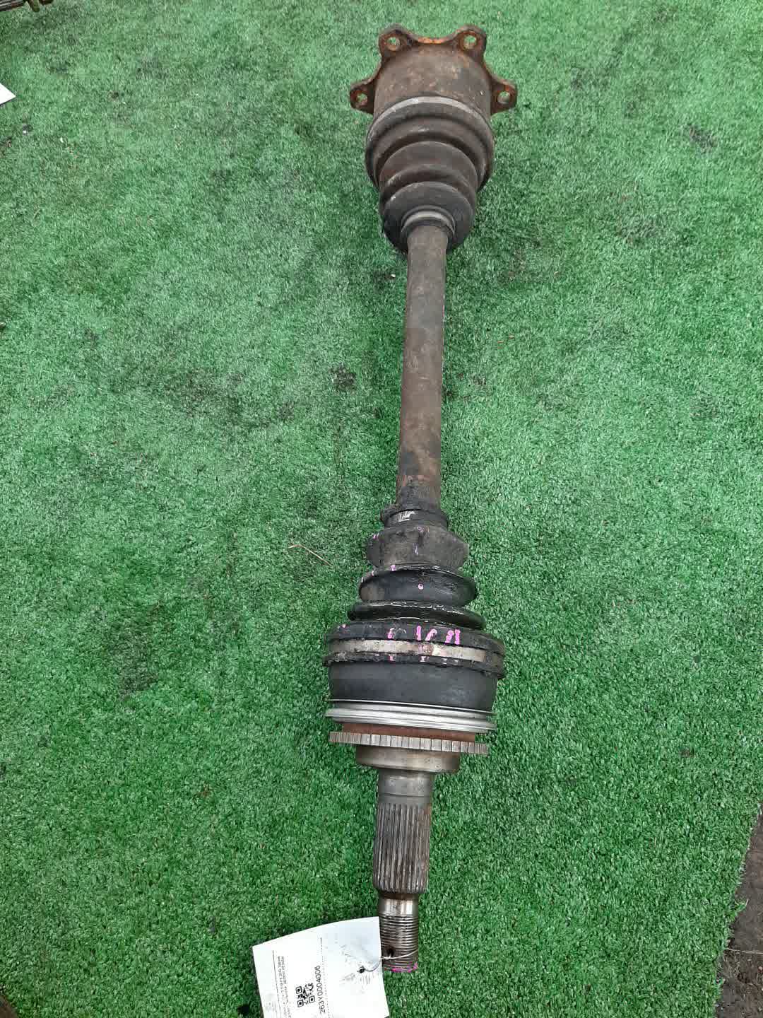 Привод правый задний TOYOTA GRANVIA, GRAND HIACE VCH10W, KCH10W, KCH12W, VCH22 5VZ-FE, 1KZ-TE 1 ракурс Привод правый задний TOYOTA GRANVIA, GRAND HIACE VCH10W, KCH10W, KCH12W, VCH22 5VZ-FE, 1KZ-TE 1 ракурс