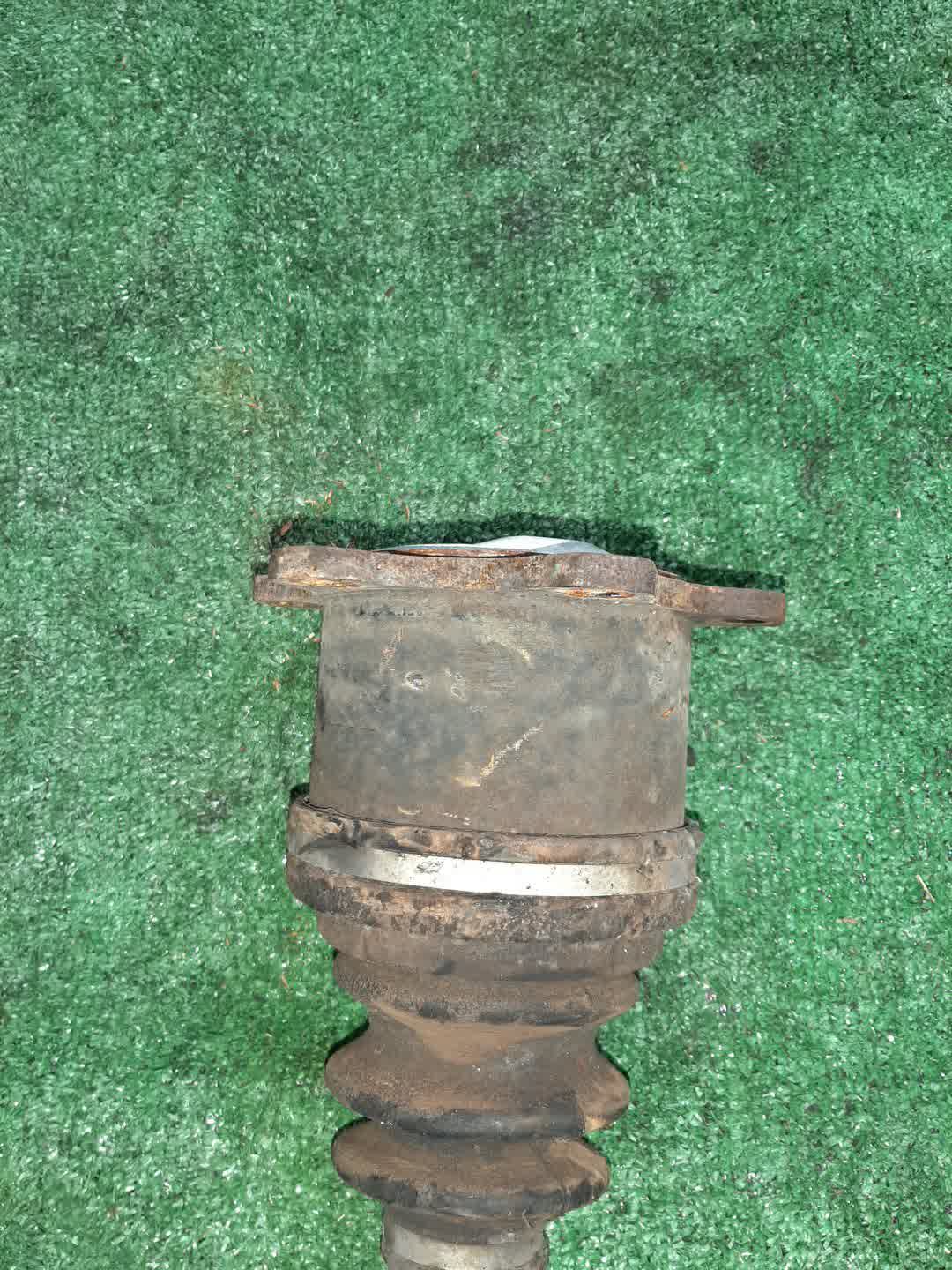 Привод правый задний TOYOTA GRANVIA, GRAND HIACE VCH10W, KCH10W, VCH16W, KCH16W, KCH12W, VCH22 5VZ-FE, 1KZ-TE 3 ракурс