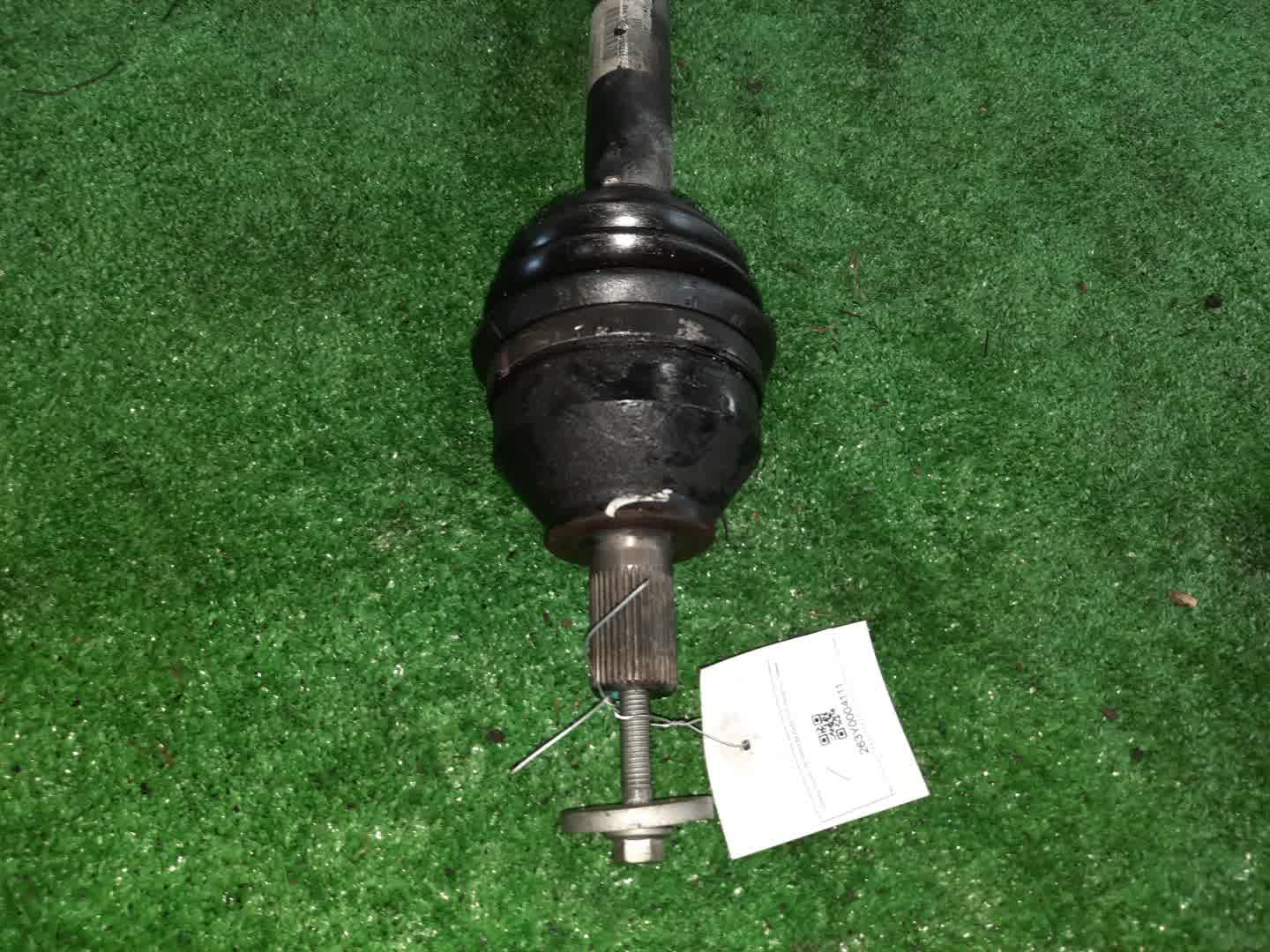 Привод правый передний VOLVO V50 MW43 B4204S3 2 ракурс