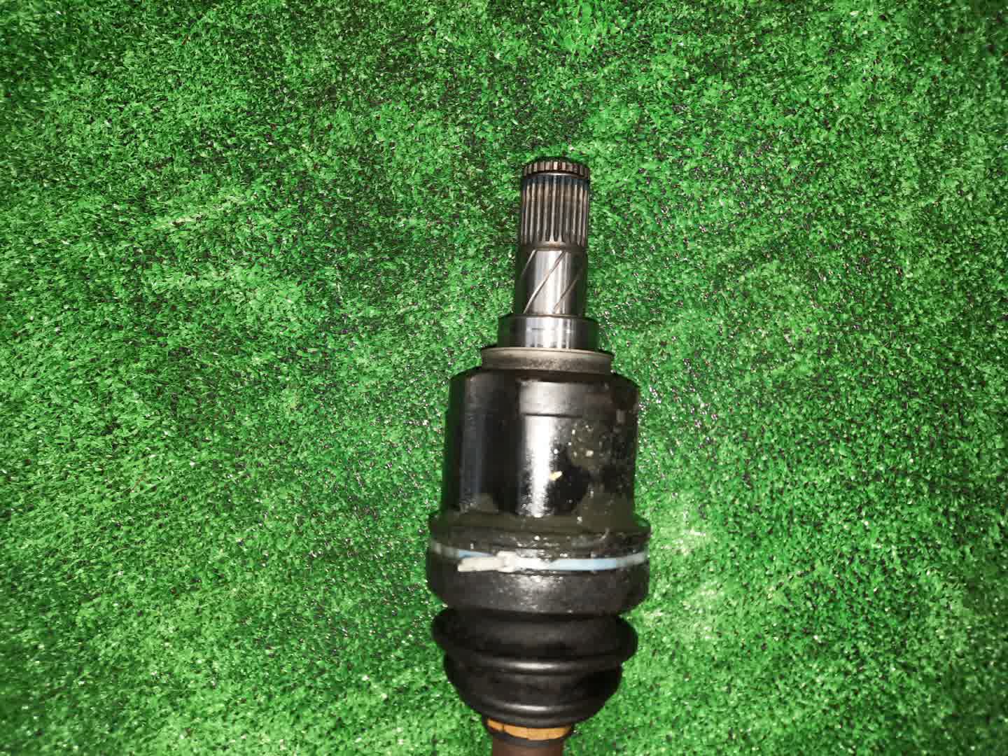 Привод правый передний MITSUBISHI GALANT, LANCER, GALANT FORTIS CY4A, CY3A 4B11, 4B10 3 ракурс
