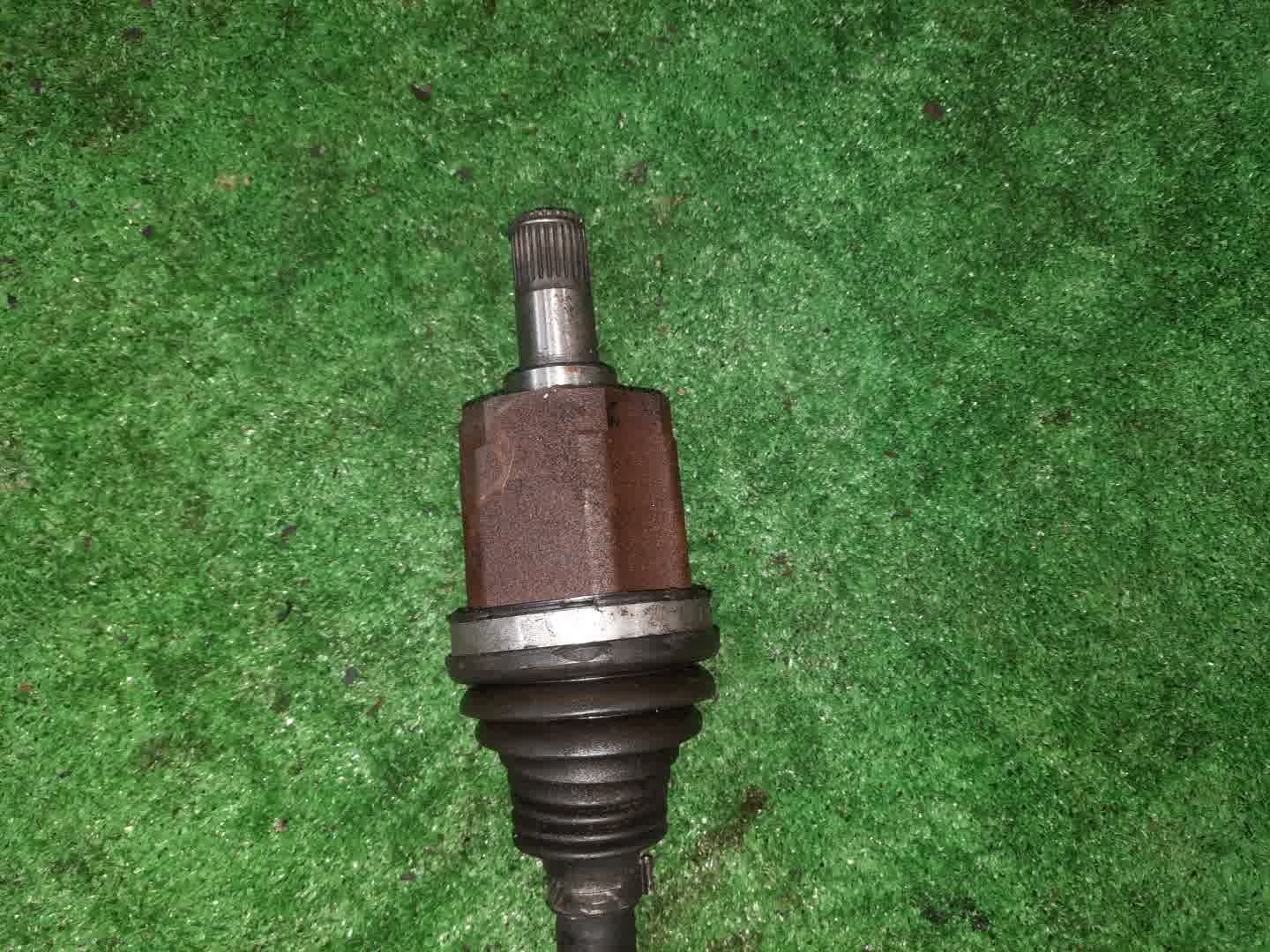Привод левый передний HONDA JADE FR4 LEB 3 ракурс