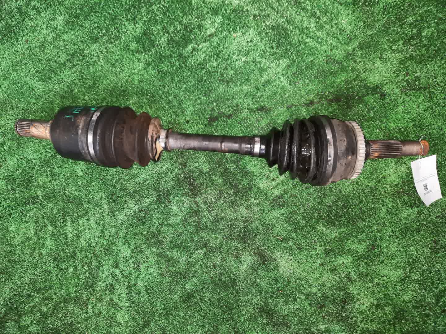 Привод левый передний NISSAN BASSARA, PRESAGE JHU30, HU30 VQ30DE 1 ракурс
