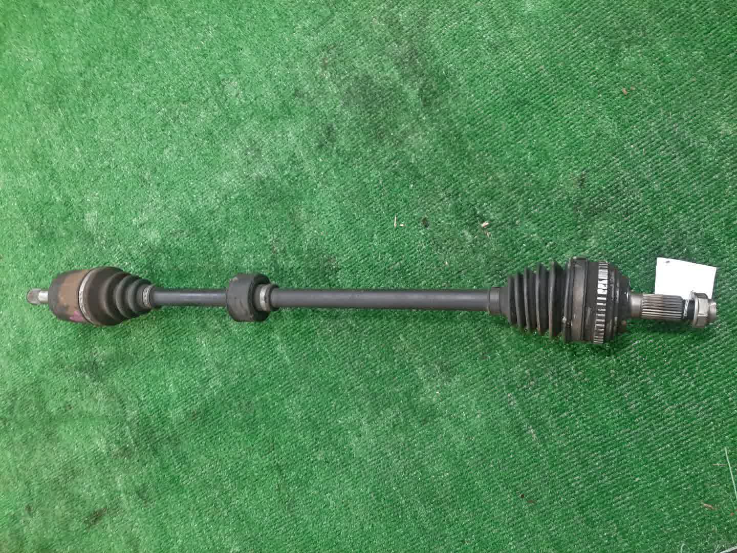 Привод левый передний HONDA STREAM RN1 D17A 1 ракурс