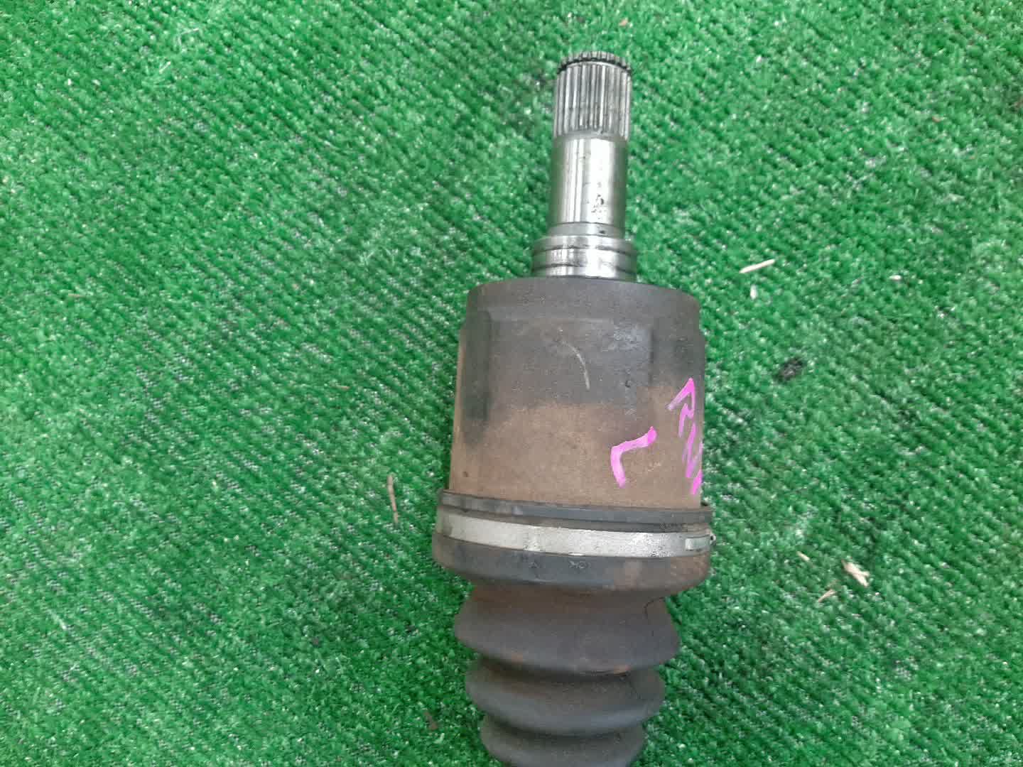 Привод левый передний HONDA STREAM RN1 D17A 3 ракурс