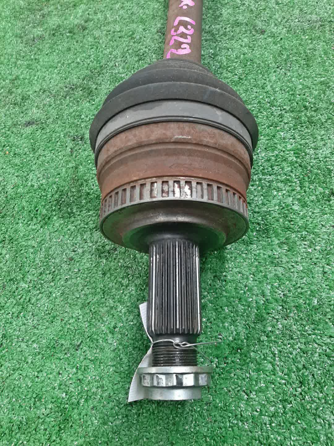Привод правый задний LAND ROVER RANGE ROVER L322 2 ракурс